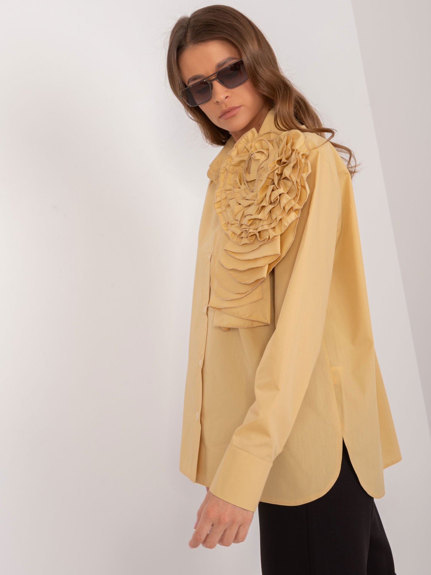 Thumbnail - Madnezz House Shirt