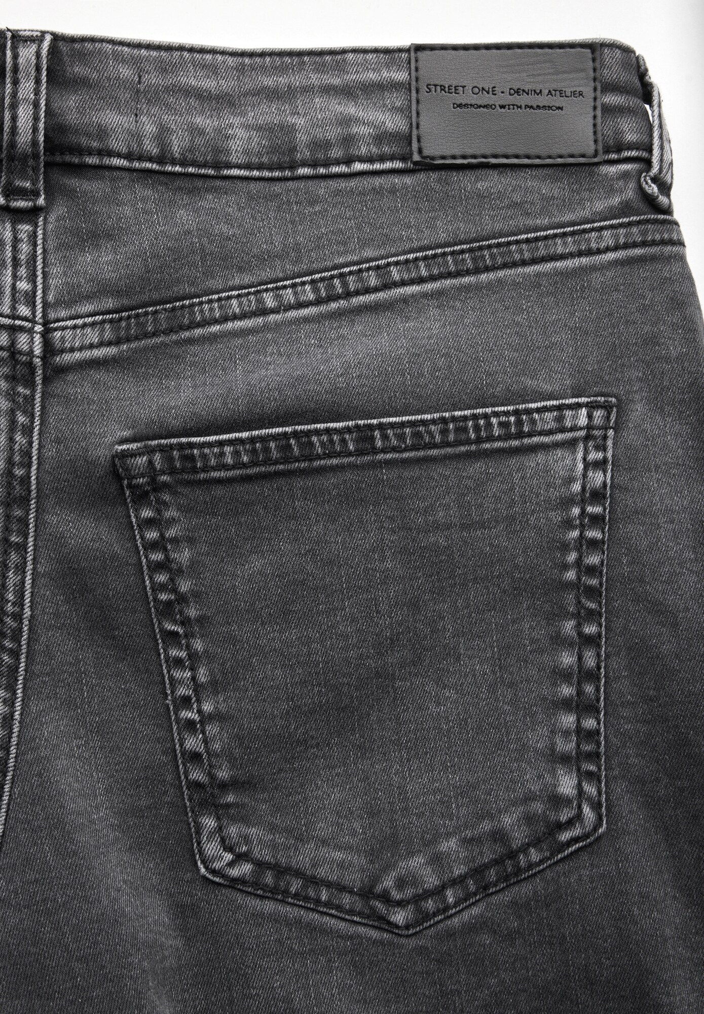 Thumbnail - Jeans