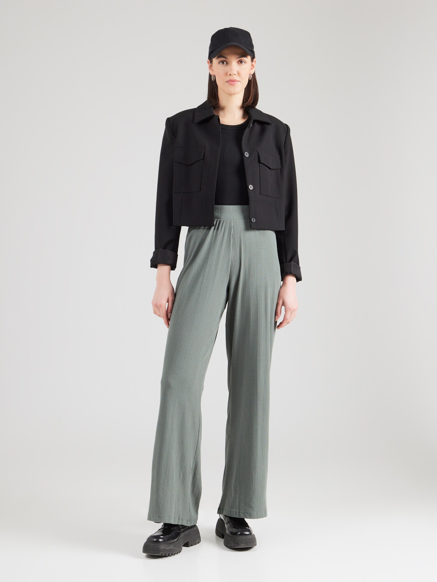 Thumbnail - STUDIO SELECT Hose Sofia