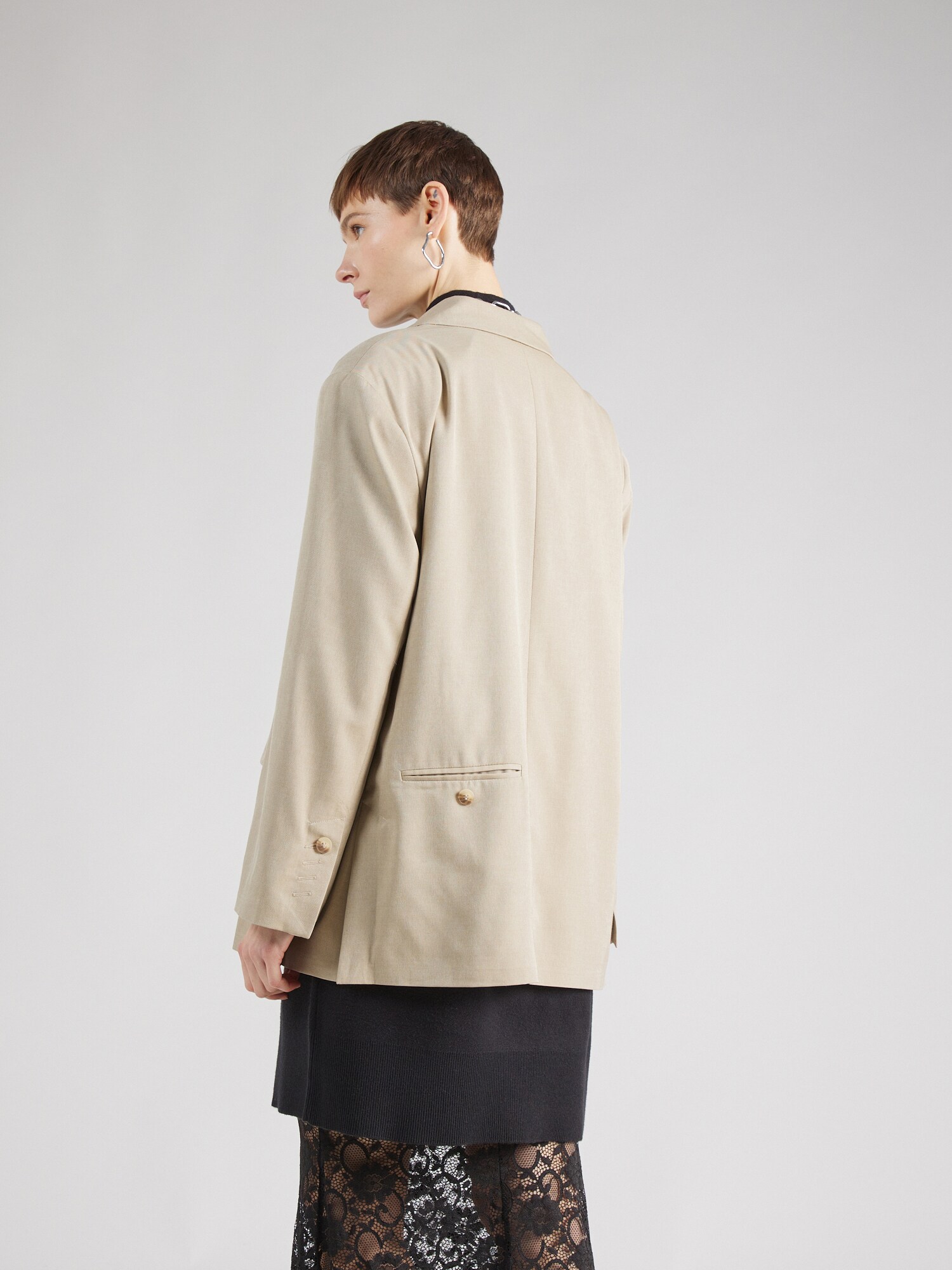 Thumbnail - Blazer