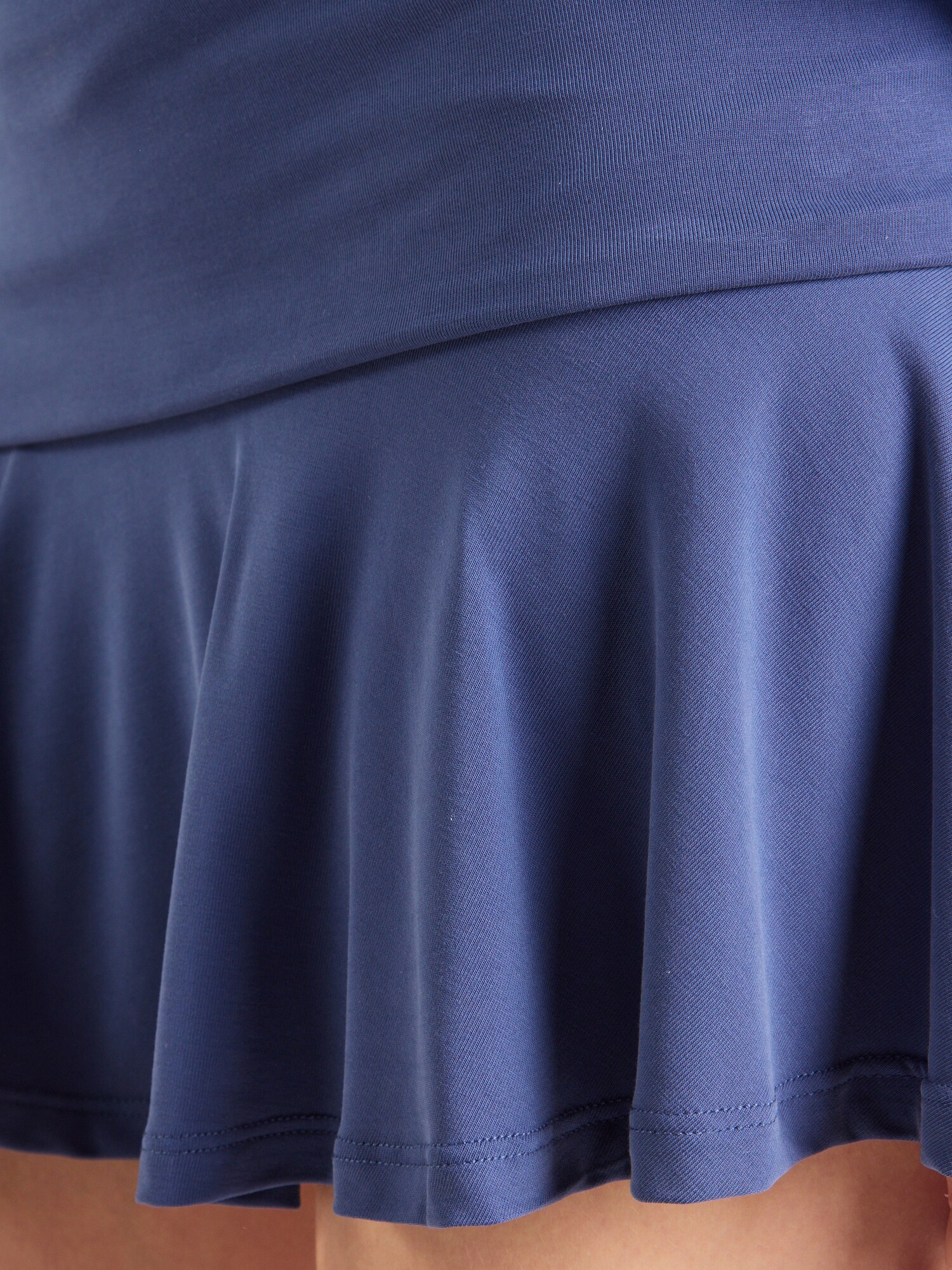 Thumbnail - WEEKDAY Rock Elli