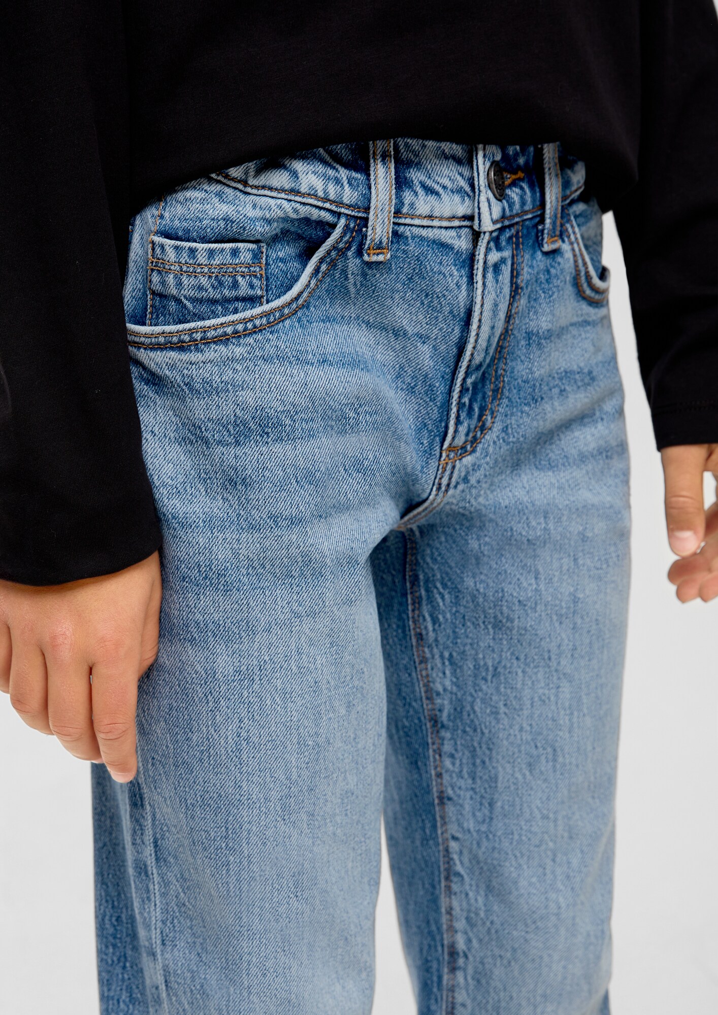 Thumbnail - Jeans