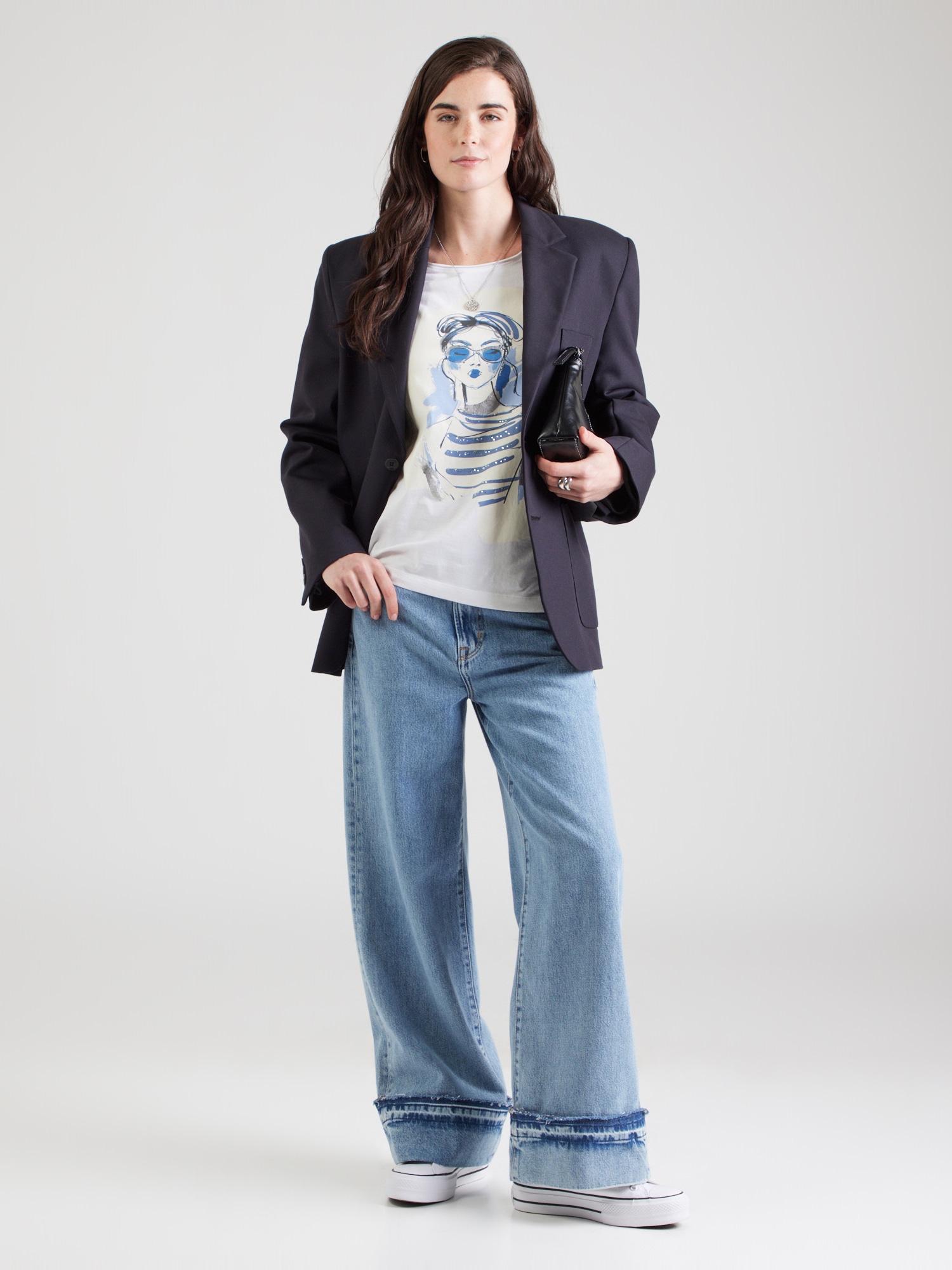 Thumbnail - T-Shirt