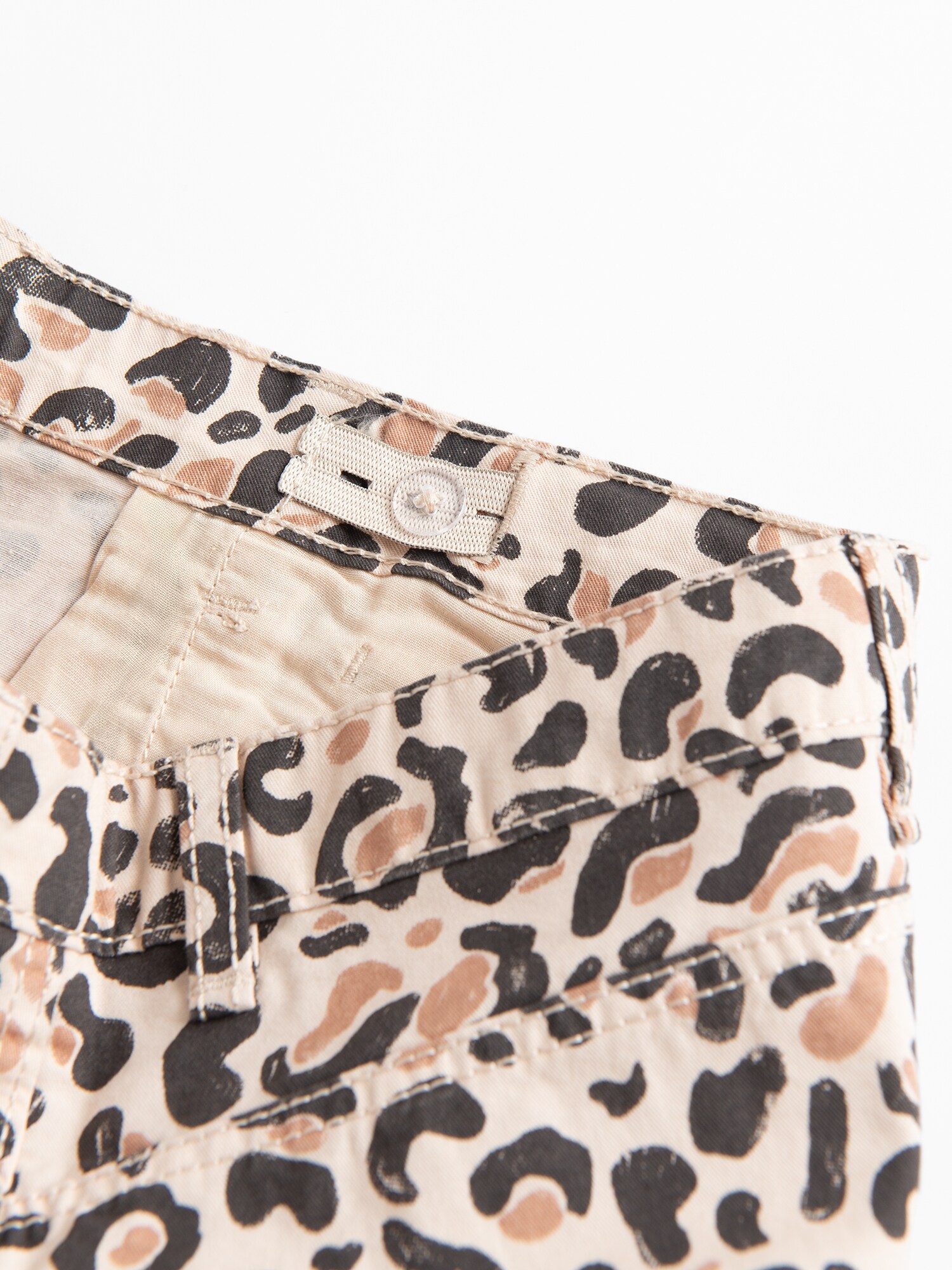 Thumbnail - Cool Club Shorts