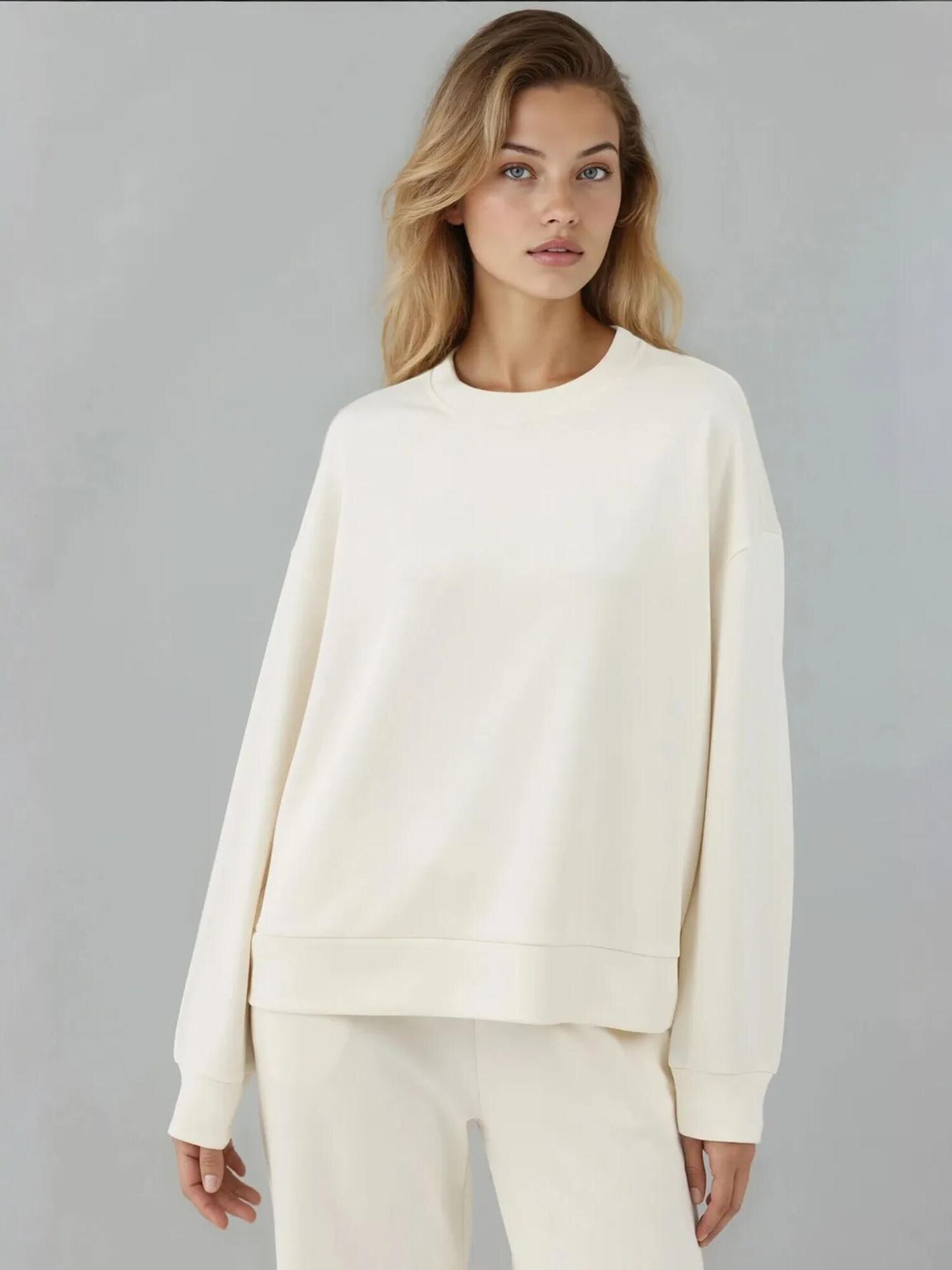 Hiccup Sweater majica 'Sweatshirts' boja slonovače