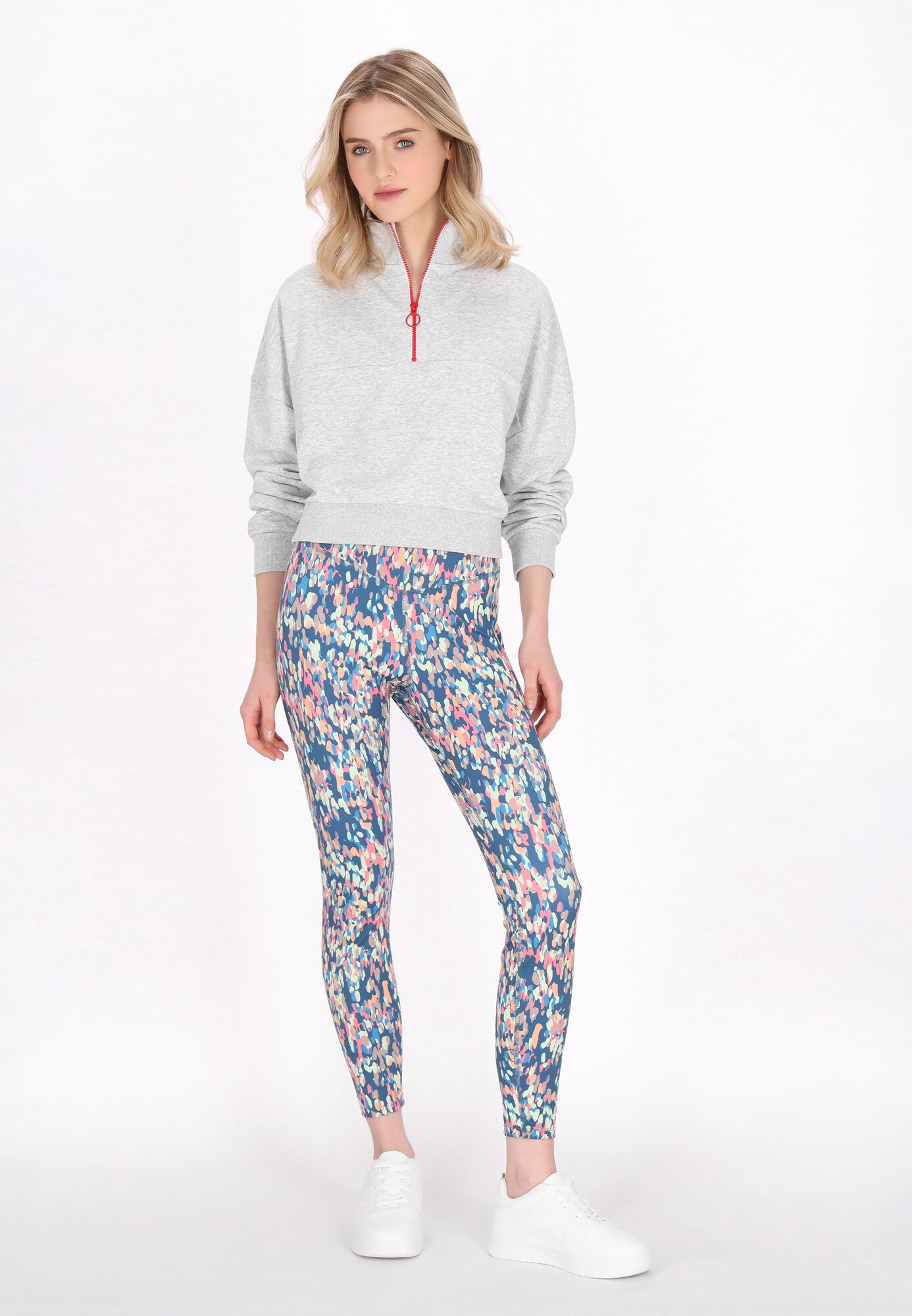 Thumbnail - myMo ATHLSR Sweatshirt Back To School