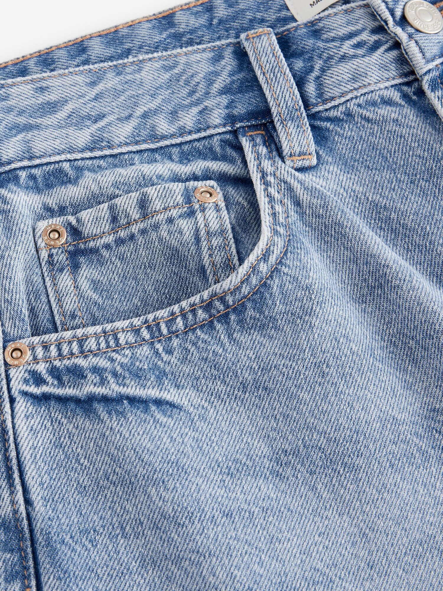 Thumbnail - Jeans