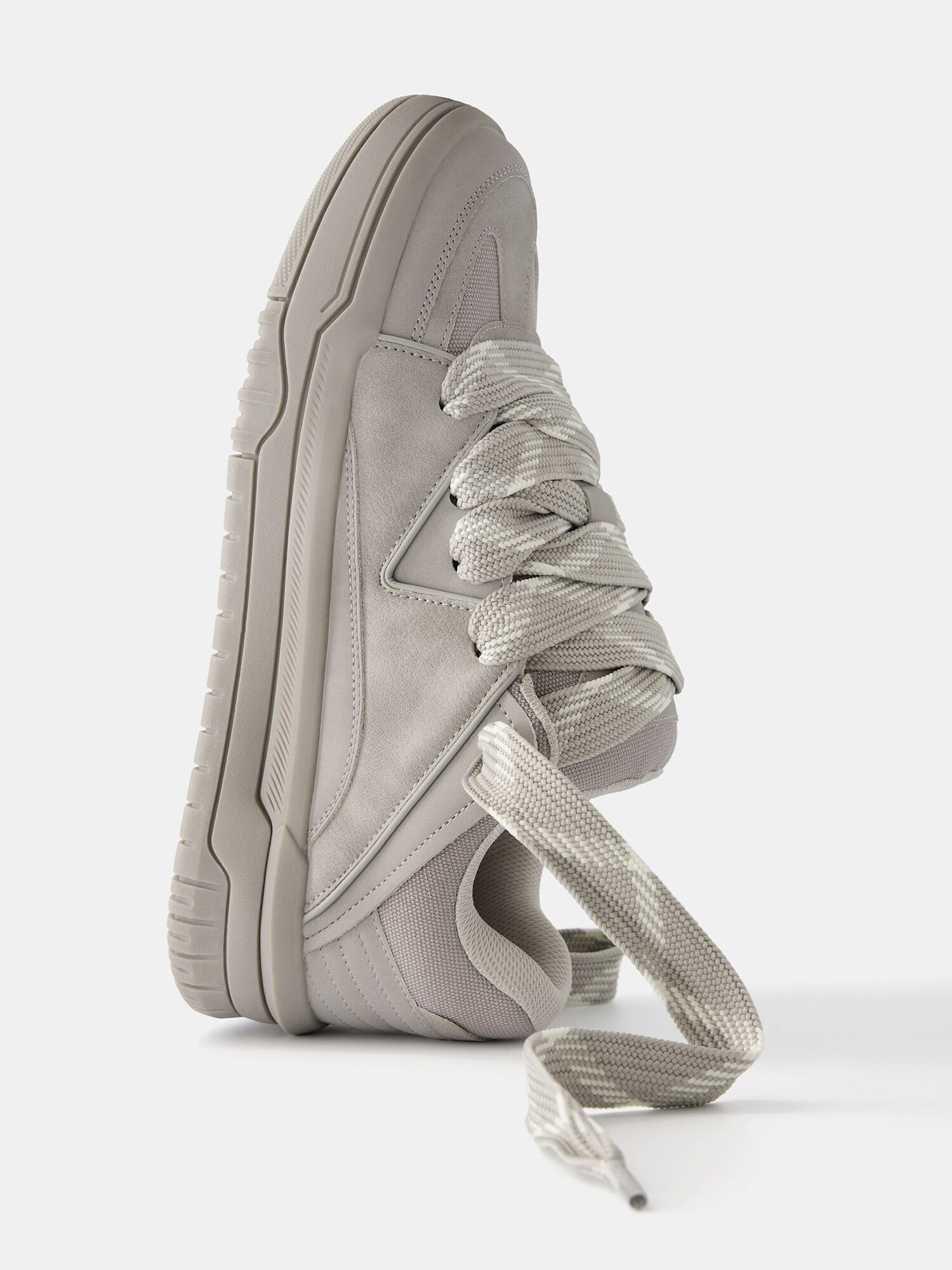 Thumbnail - Sneaker