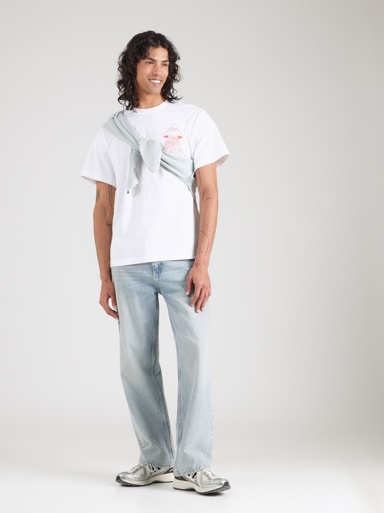 THE NORTH FACE Camiseta 'MOUNTAIN PLAY'  rojo vivo / blanco – imagen 4