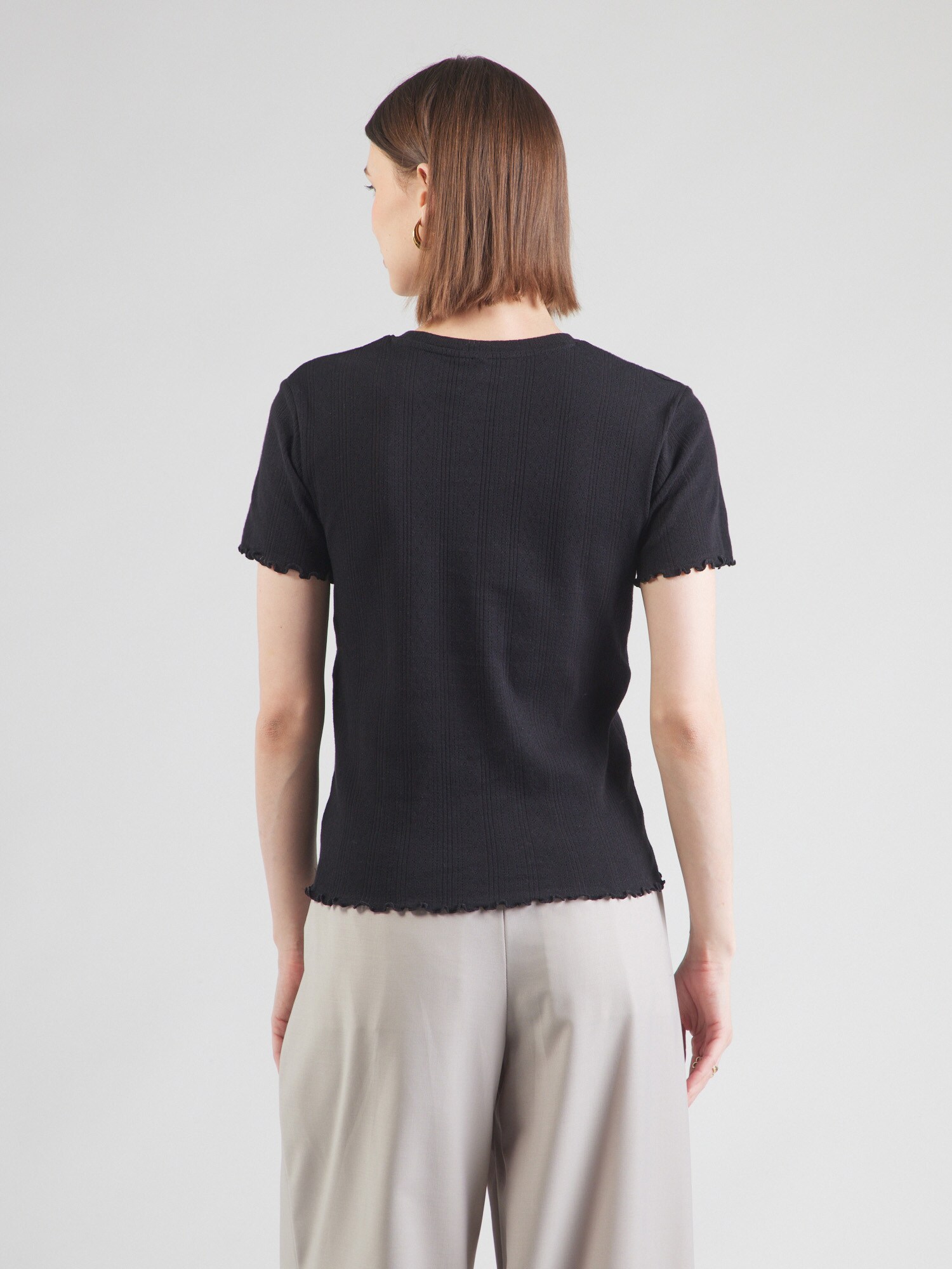 Thumbnail - T-Shirt