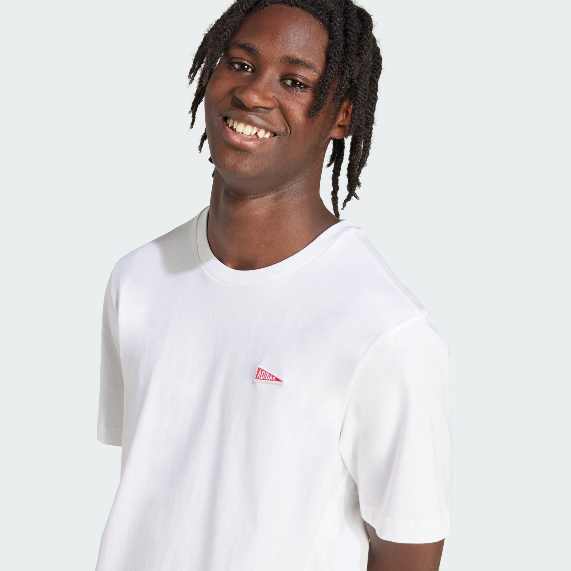 ADIDAS SPORTSWEAR Funkčné tričko 'Pennant Trim Graphic' červená / čierna / biela (obrázok 5)