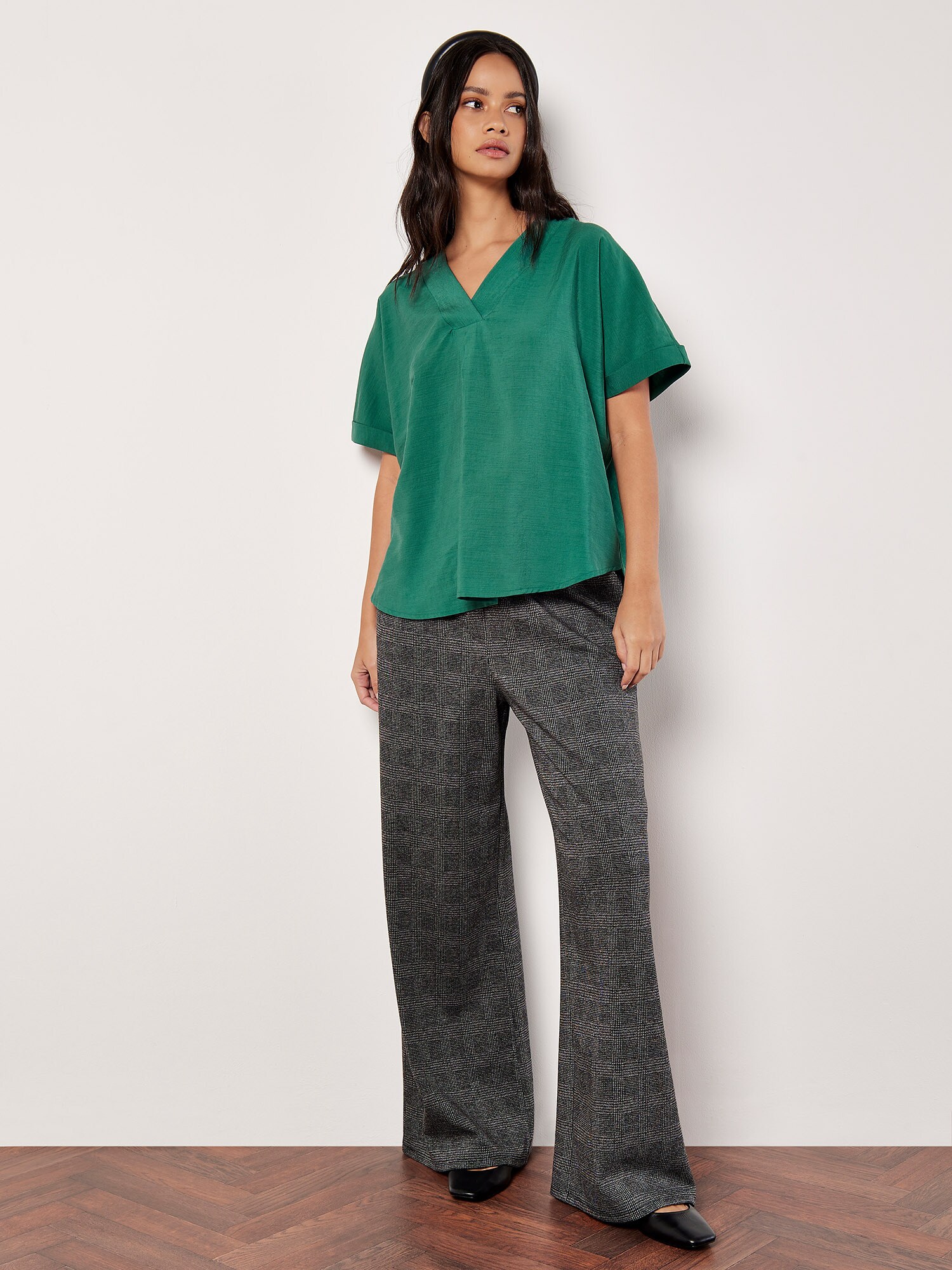 Thumbnail - Apricot Bluse
