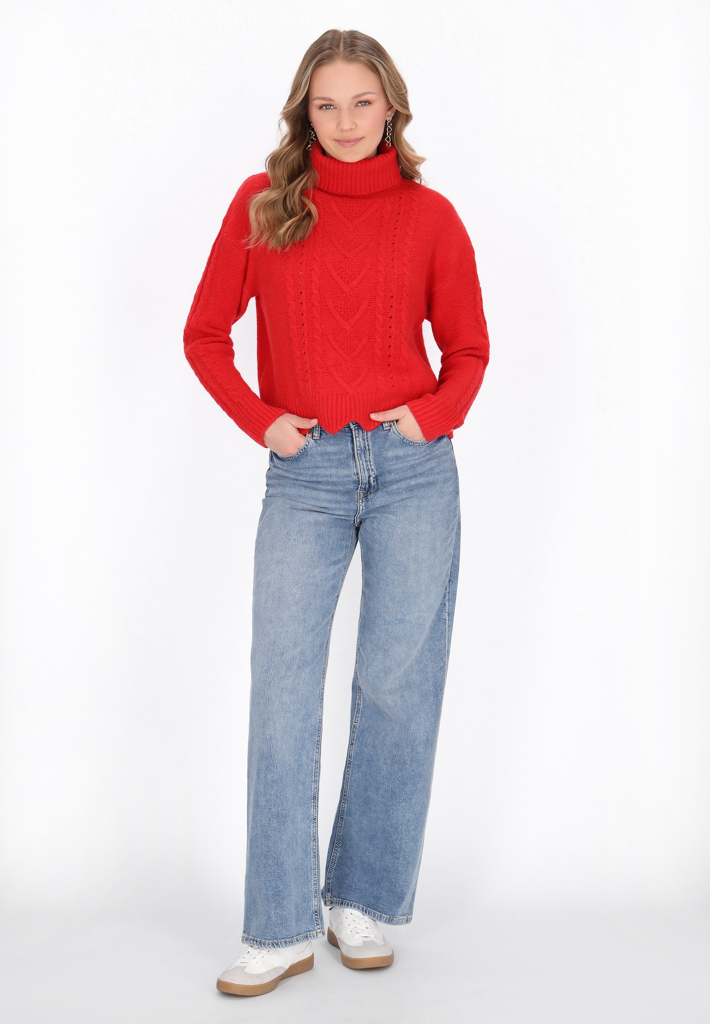 Thumbnail - MYMO Pullover