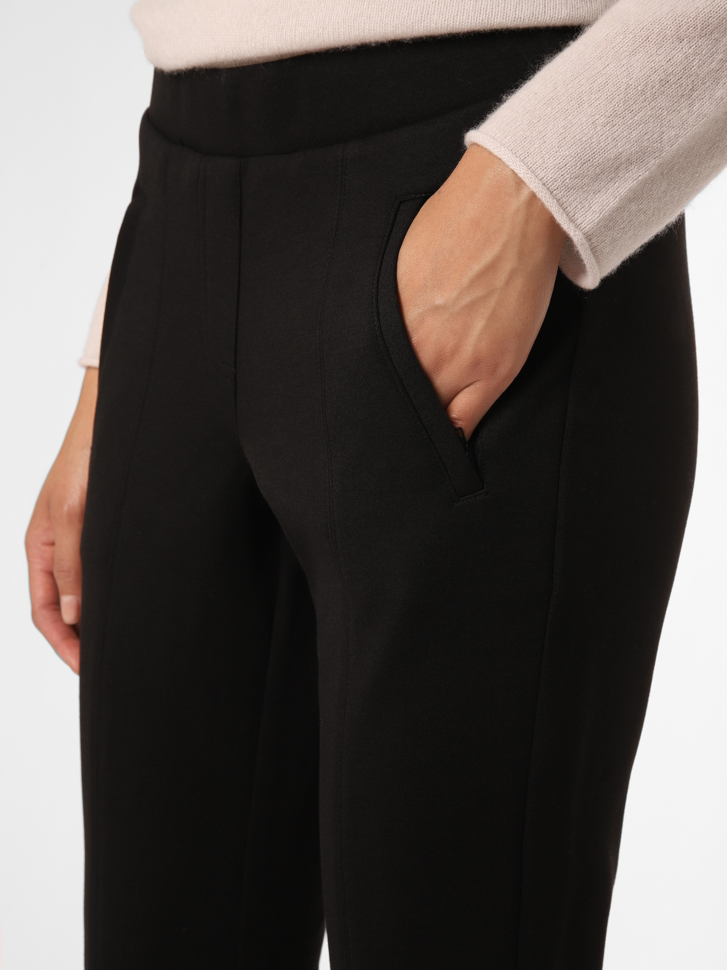 Thumbnail - Marie Lund Hose