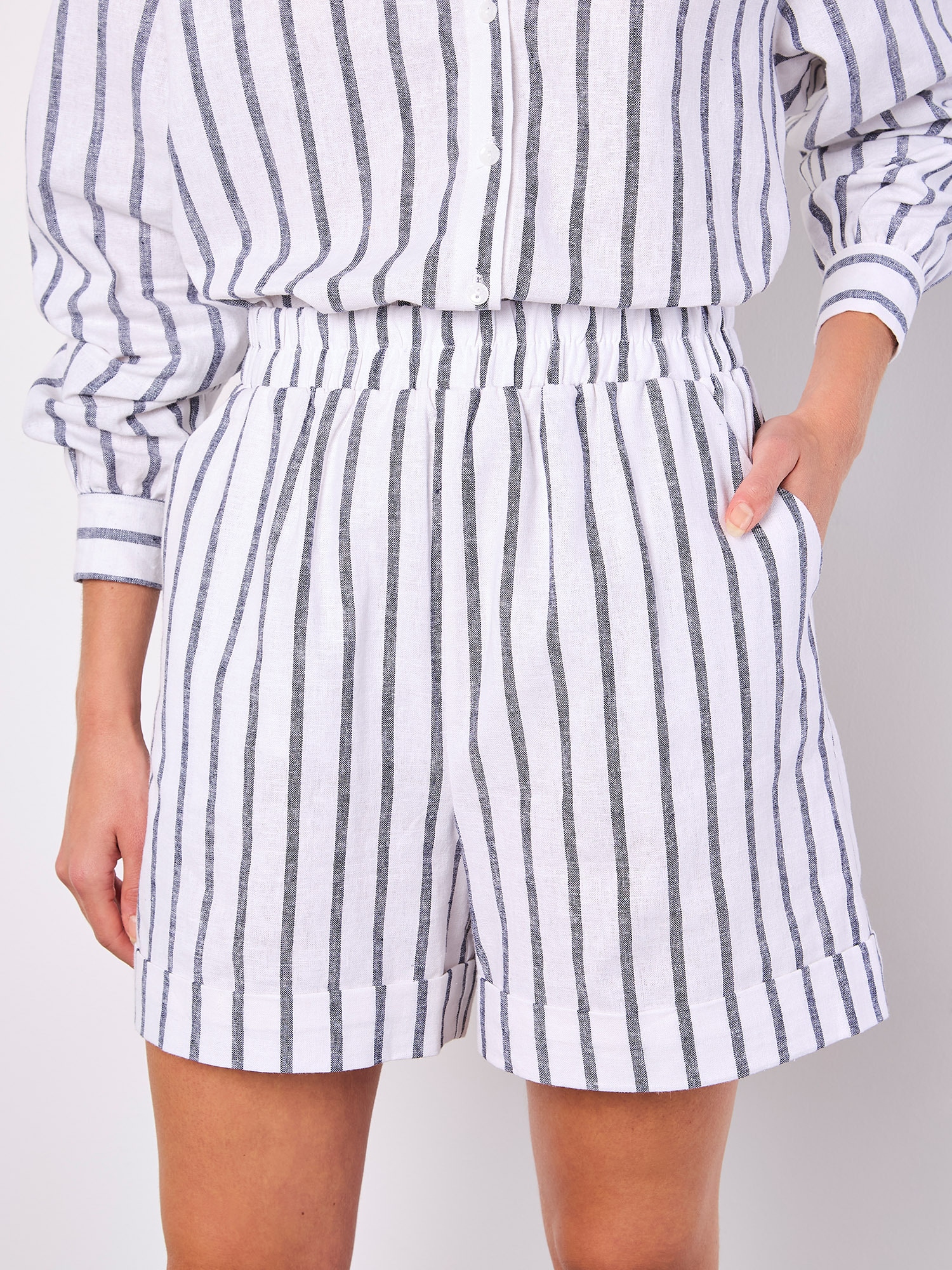 Thumbnail - Apricot Linen Blend Stripe Shorts