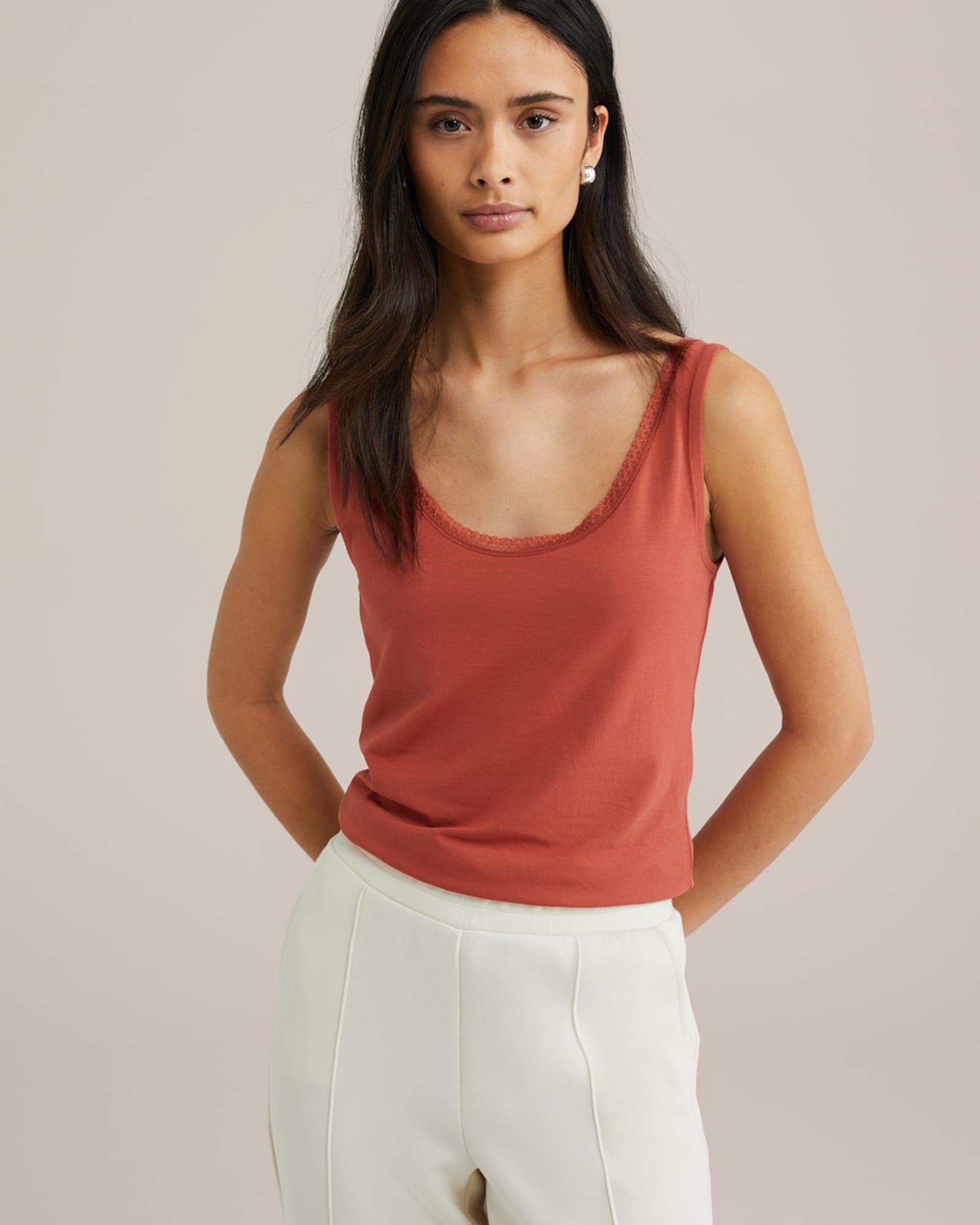 WE Fashion Top cseresznyepiros termék 2. képe
