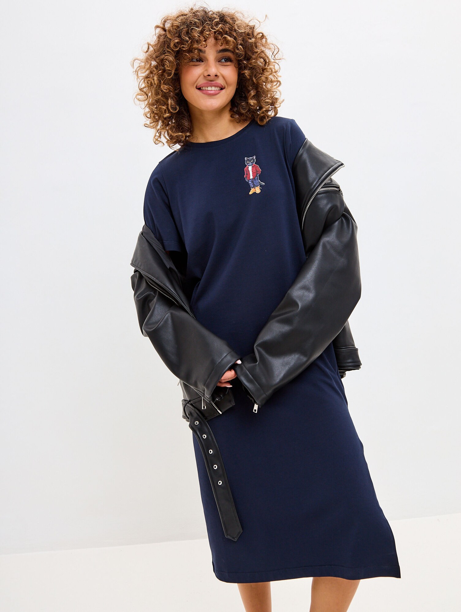 Thumbnail - CAT by Maniita Lacitta Midi-Kleid COUNTRY CAT, atmungsaktiv, Model trägt Größe S