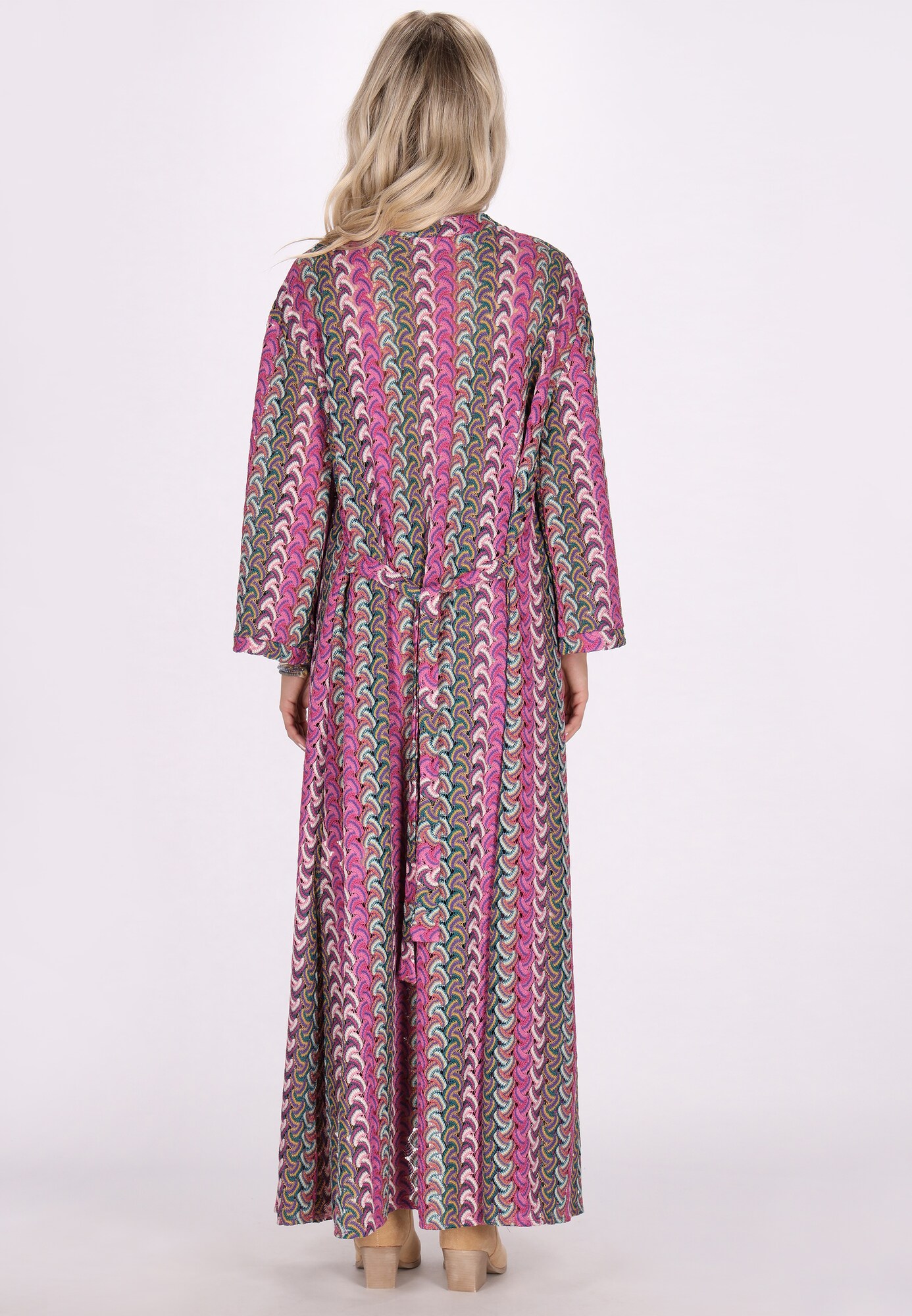 Thumbnail - IZIA Kimono