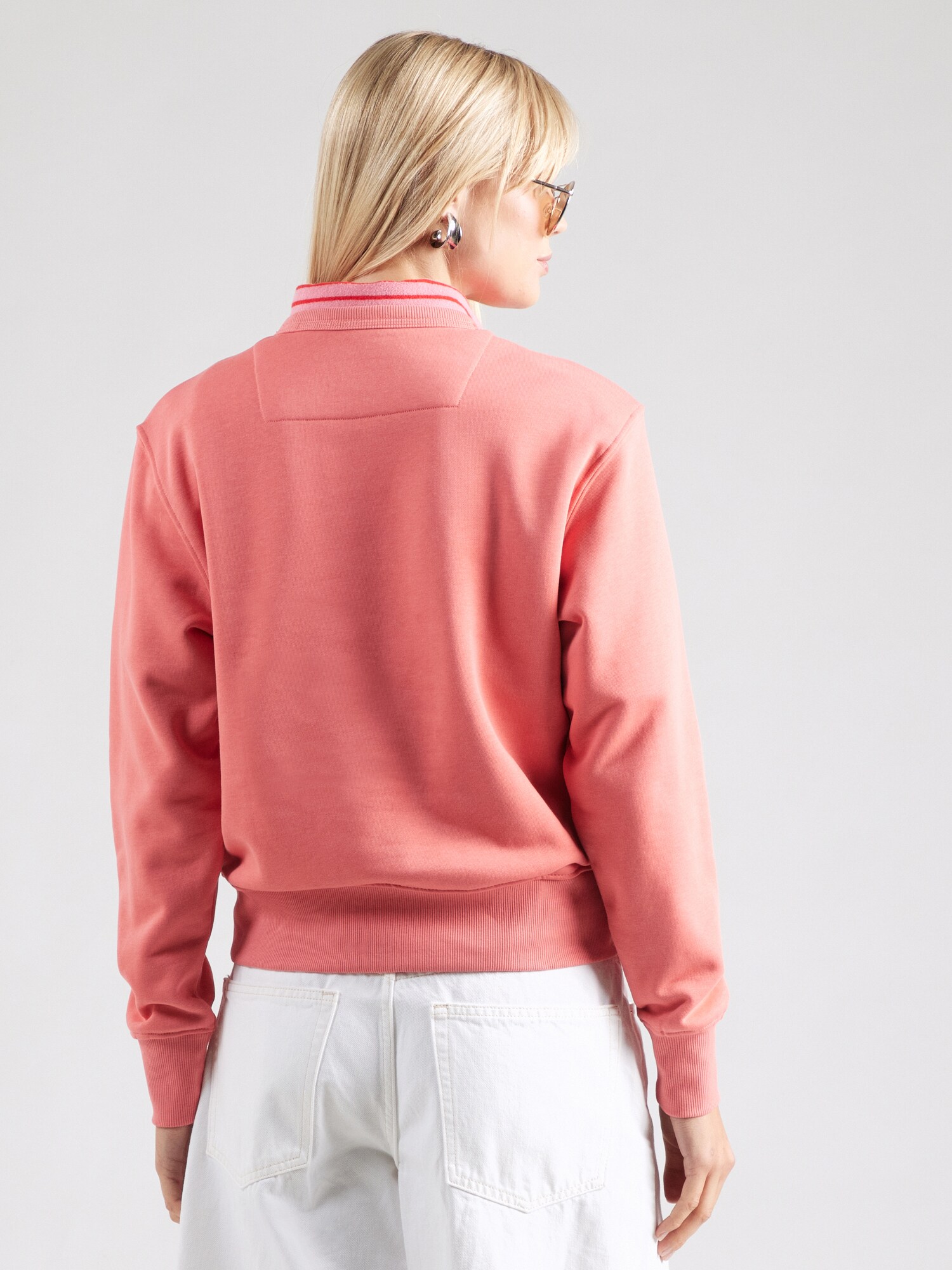 Thumbnail - GUESS Sweatshirt