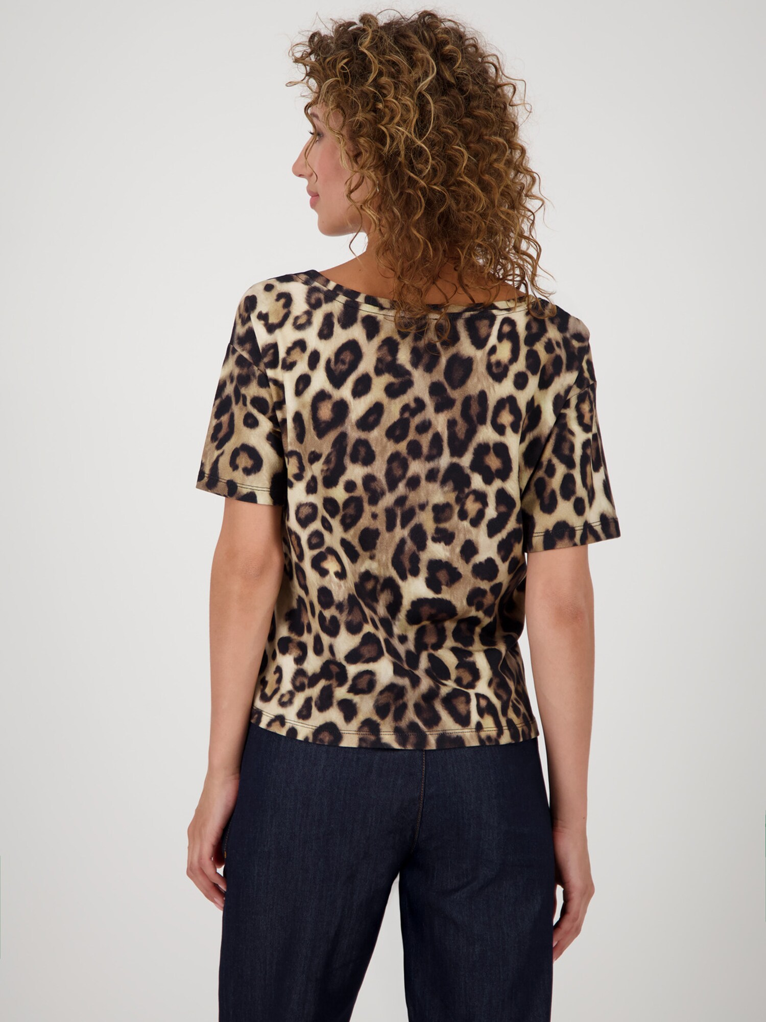 Thumbnail - T-Shirt