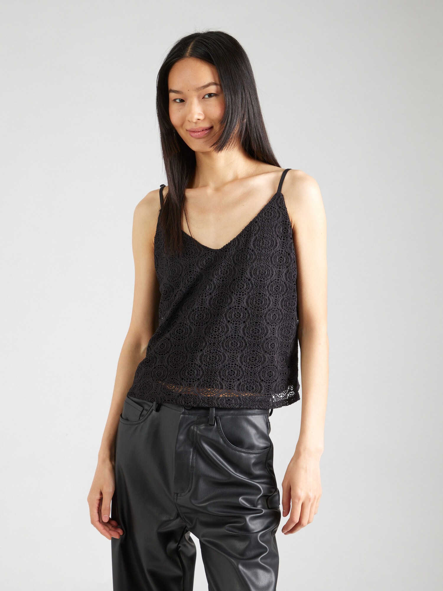 VERO MODA Top 'VMMAYA'  fekete termék 2. képe