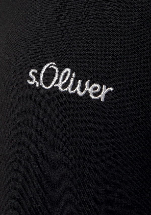 s.Oliver, Tréning dzseki, fekete, 2 kép a 5 közül