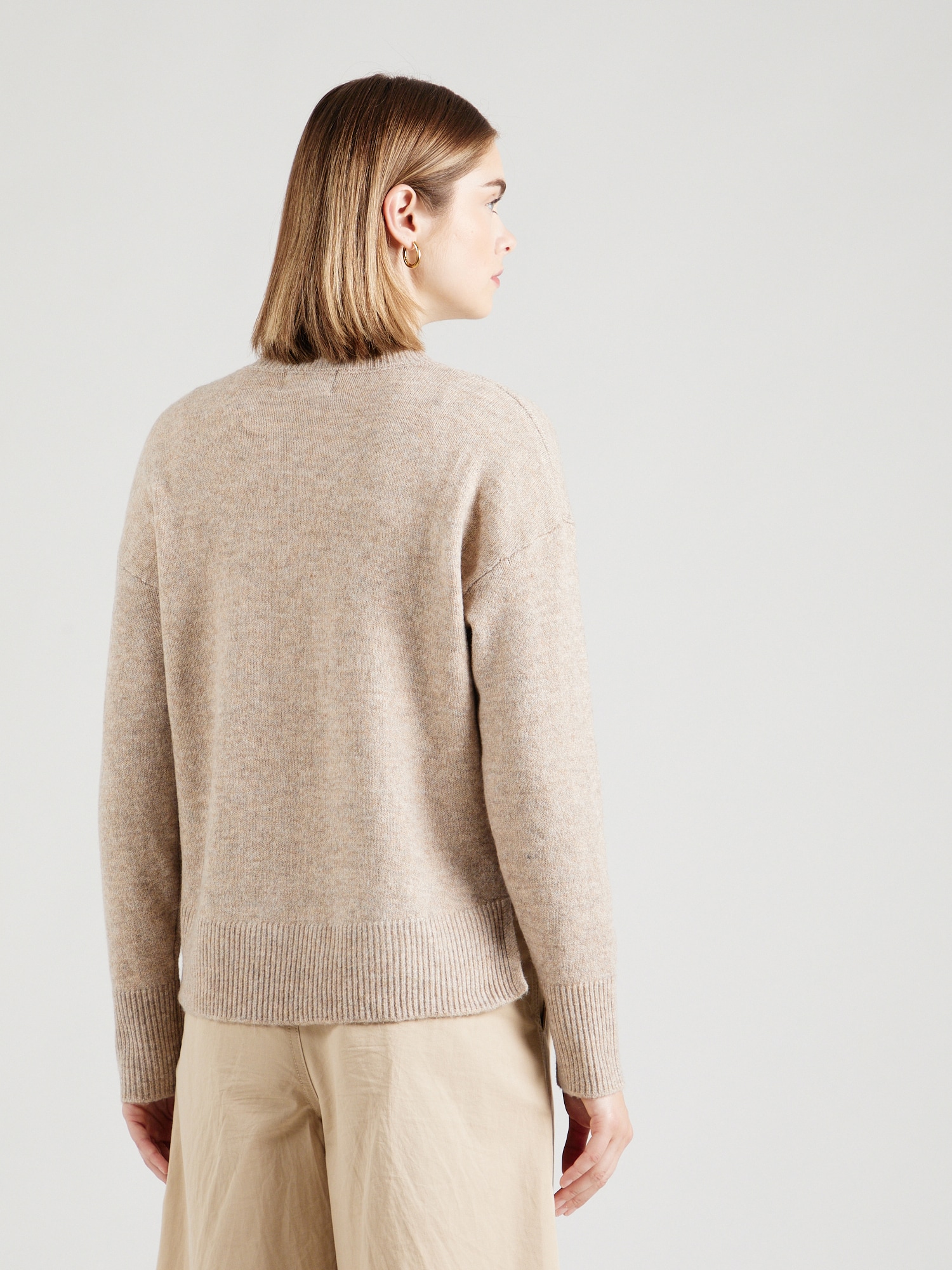 Thumbnail - Pullover
