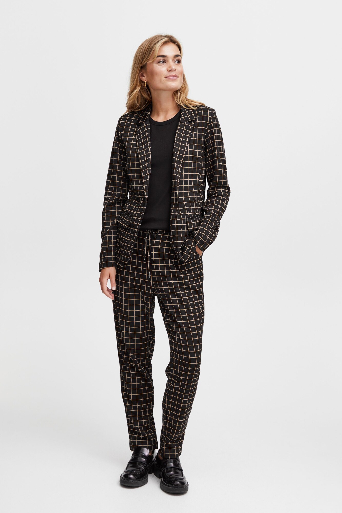 Thumbnail - Blazer 'Blenda'