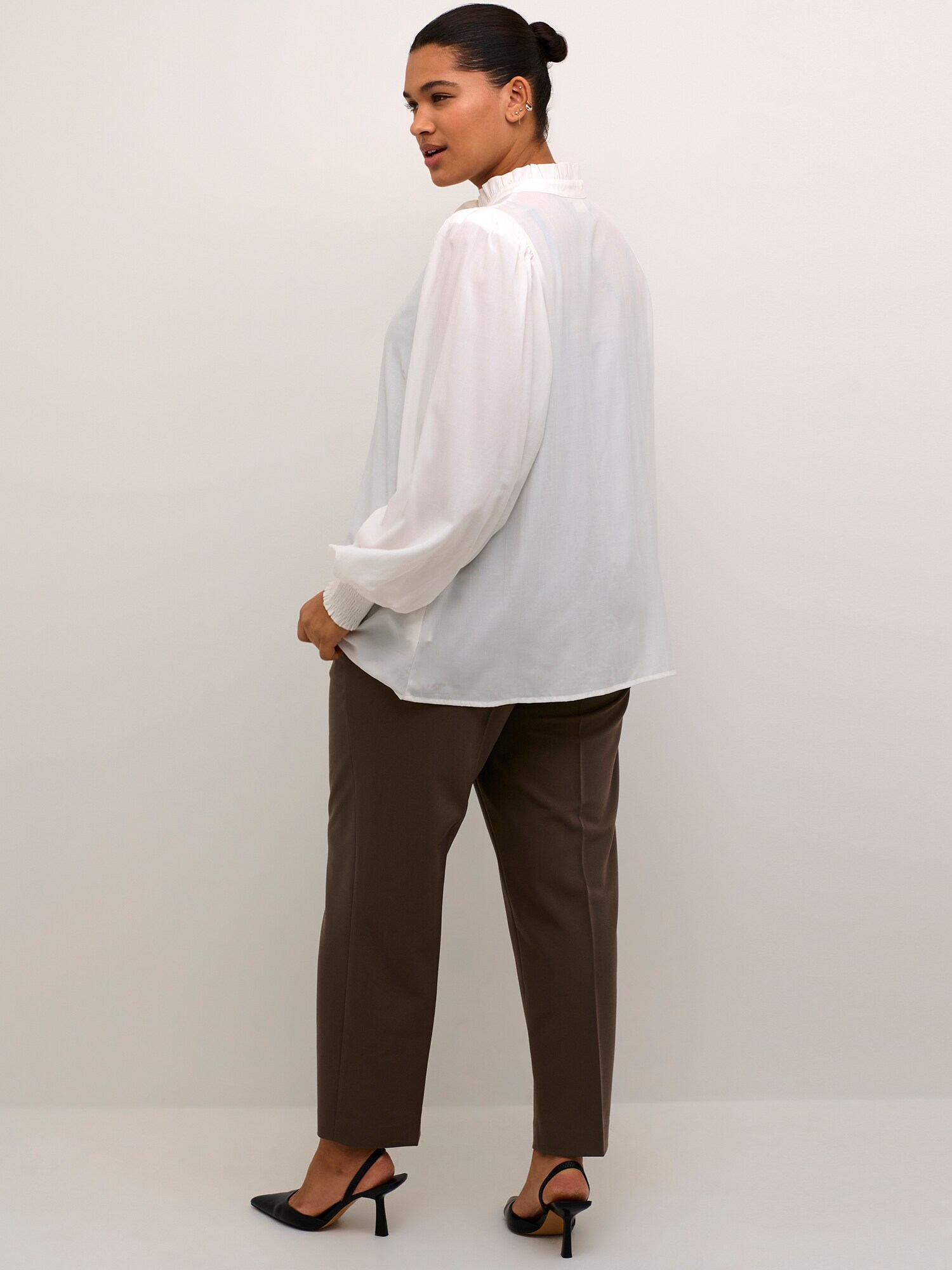 Thumbnail - KAFFE CURVE Bluse Dorina