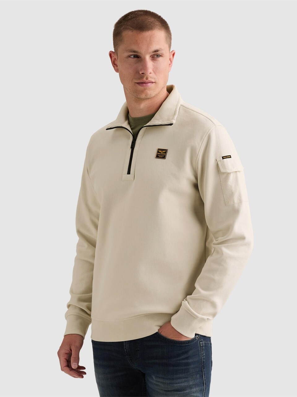 Sweatshirt 'Sweatshirt with half-zip and badge'