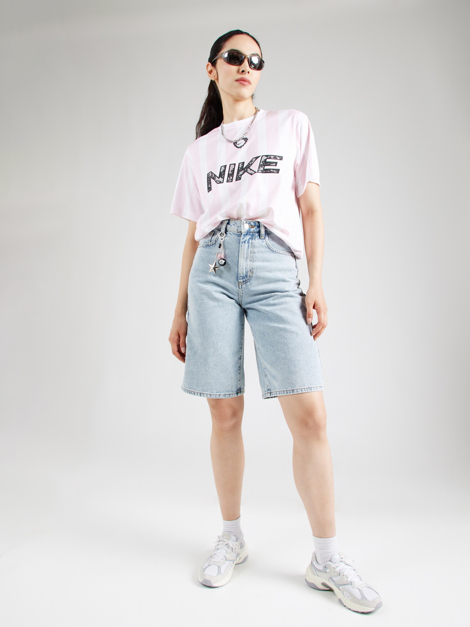 Thumbnail - T-Shirt