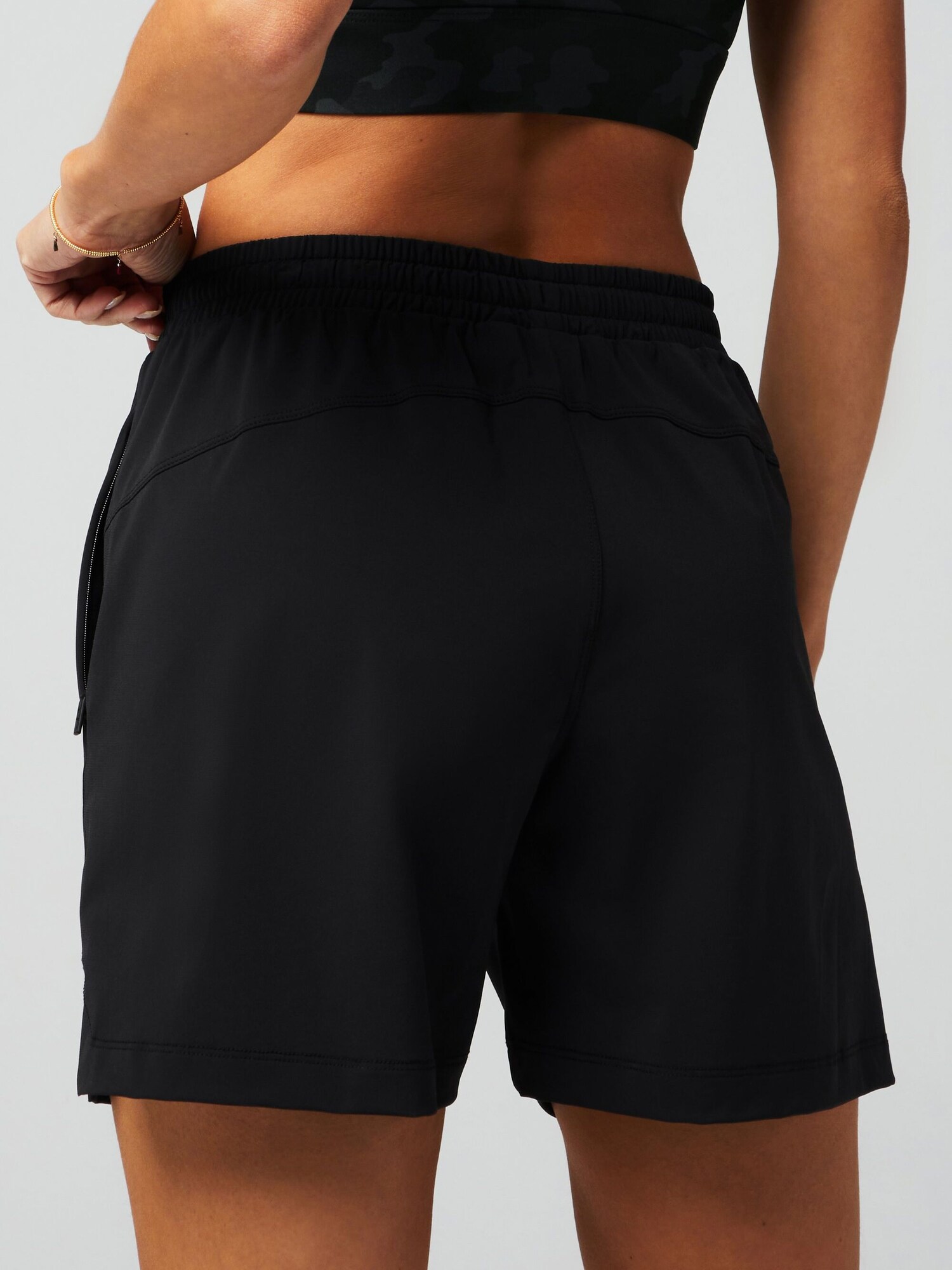 Thumbnail - Fabletics Shorts The One Short