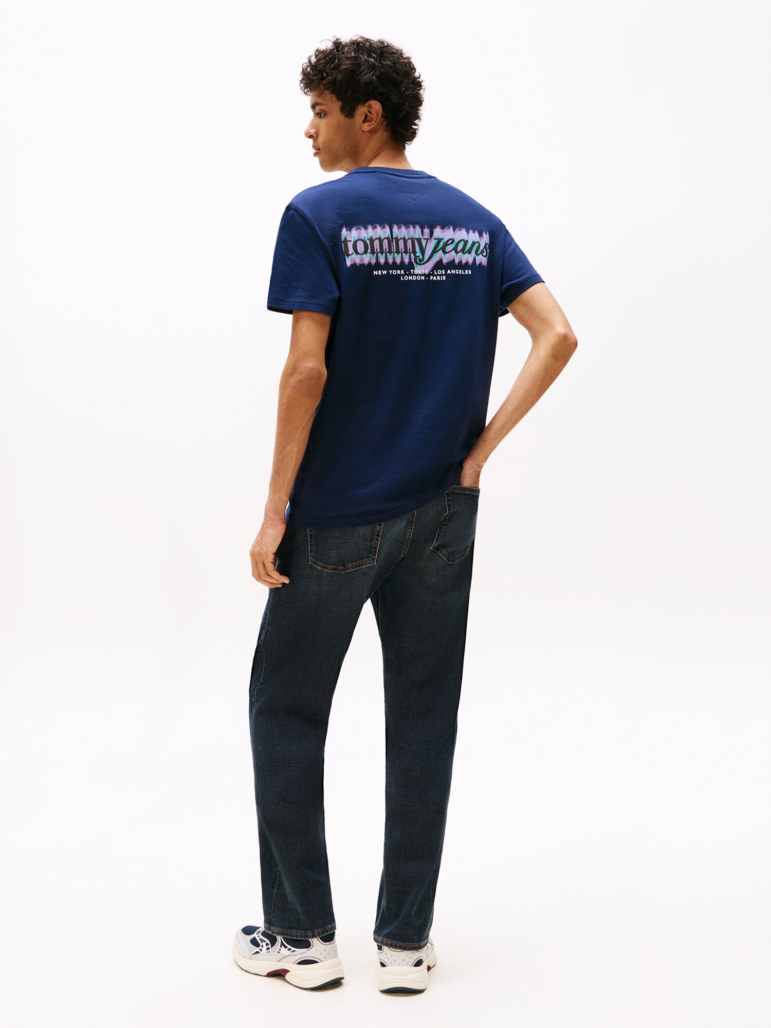 Tommy Jeans Tričko námornícka modrá / mätová / fialová / čierna (obrázok 3)