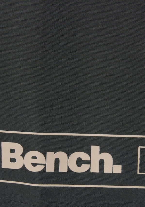 BENCH, Rövid fürdőnadrágok, fekete, 2 kép a 4 közül