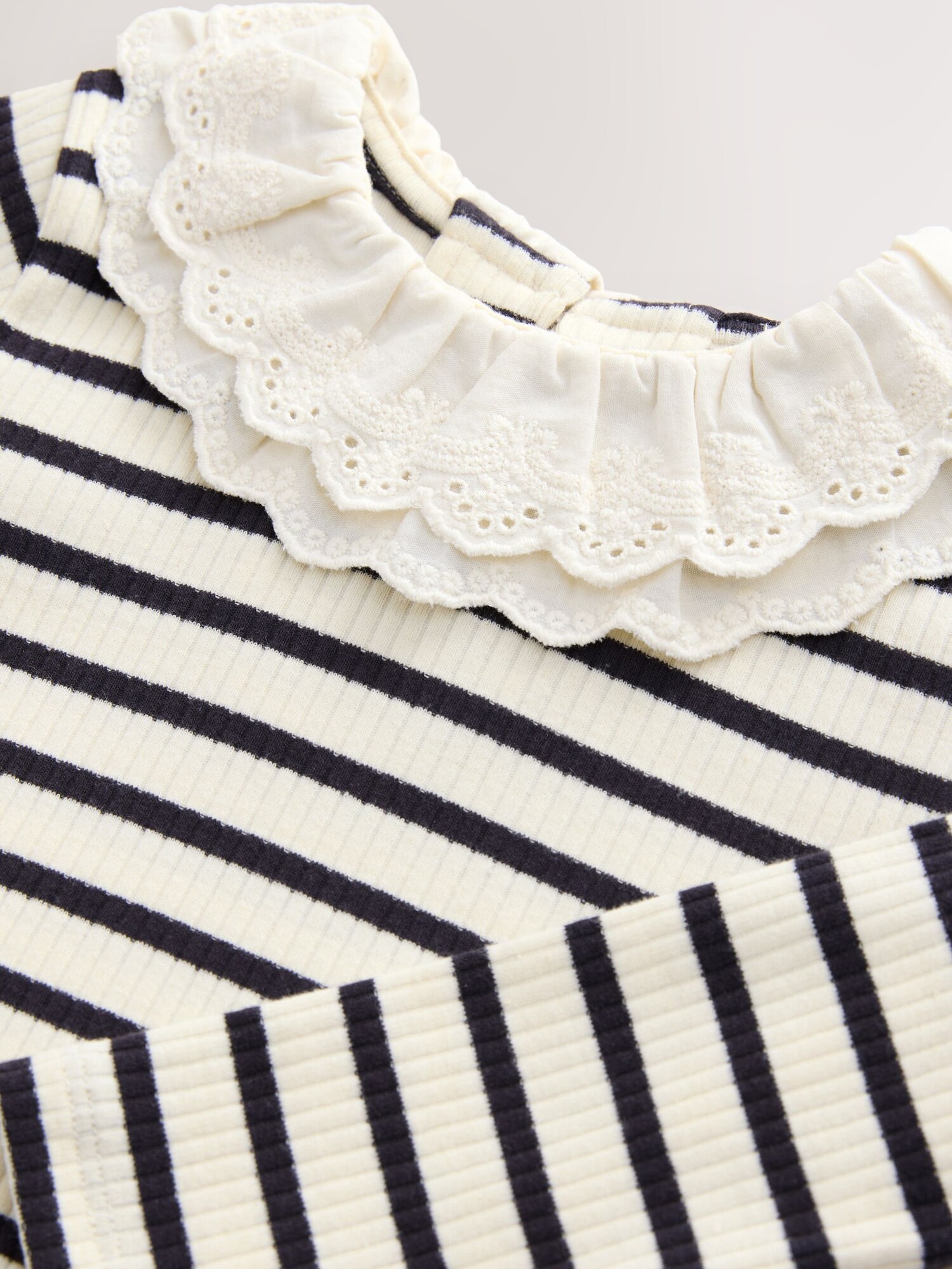 Thumbnail - Next Shirt