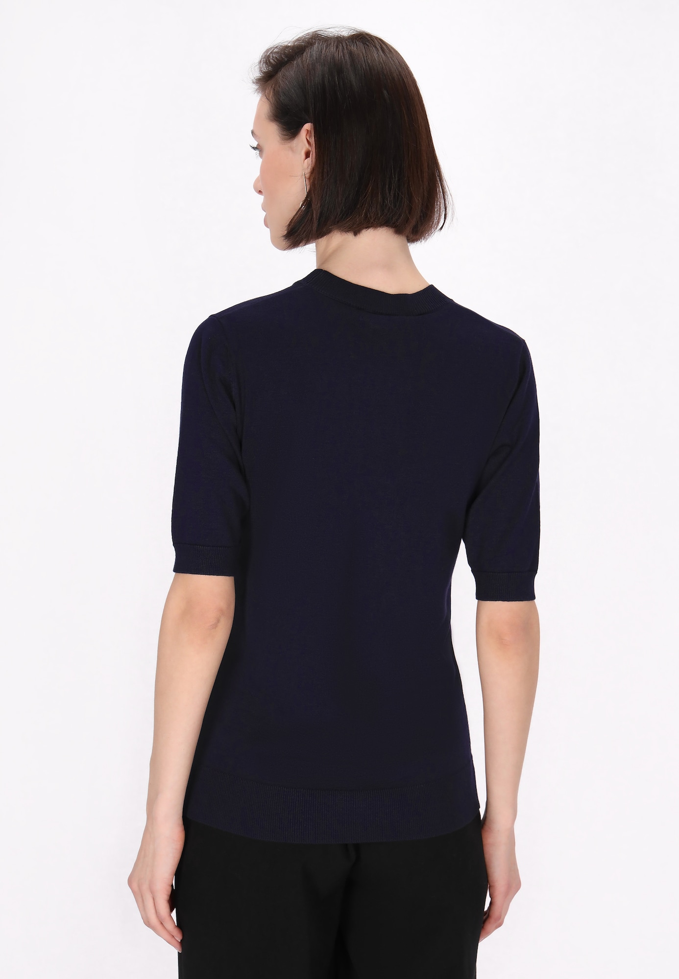 Thumbnail - usha BLACK LABEL Pullover Classic Look