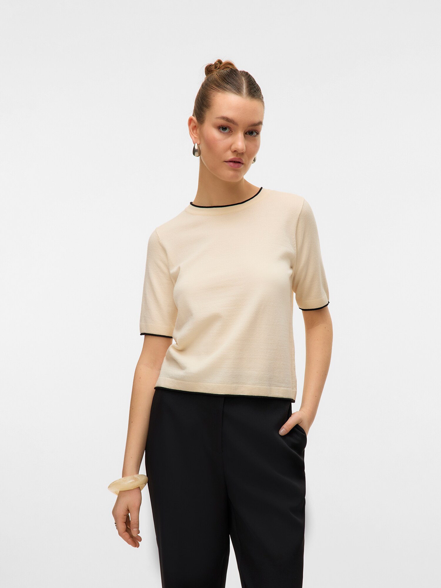 VERO MODA Pulóver 'VMBreeze'  zerge / fekete termék 2. képe