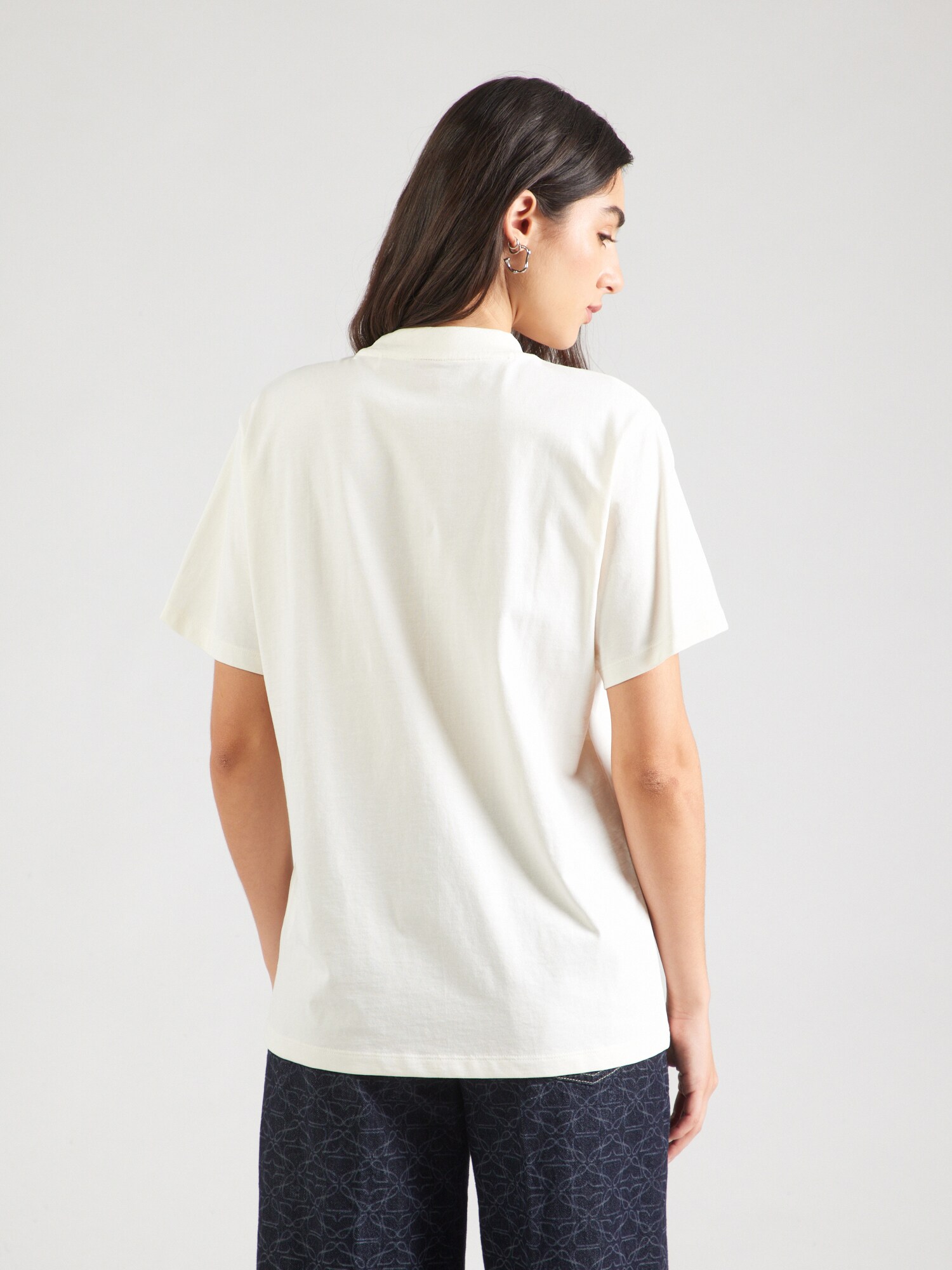 Thumbnail - T-Shirt