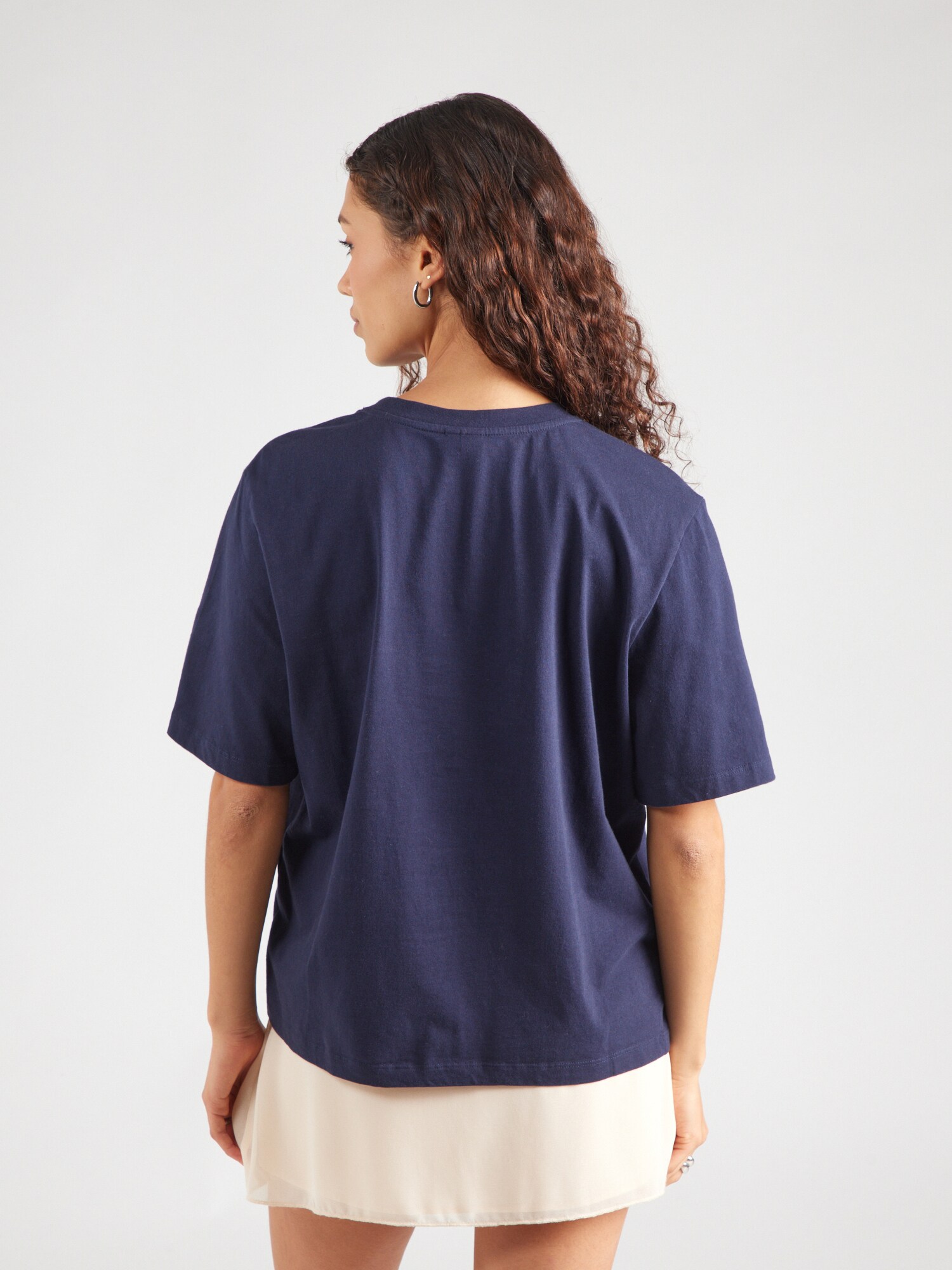 Thumbnail - T-Shirt 'YASSannia'