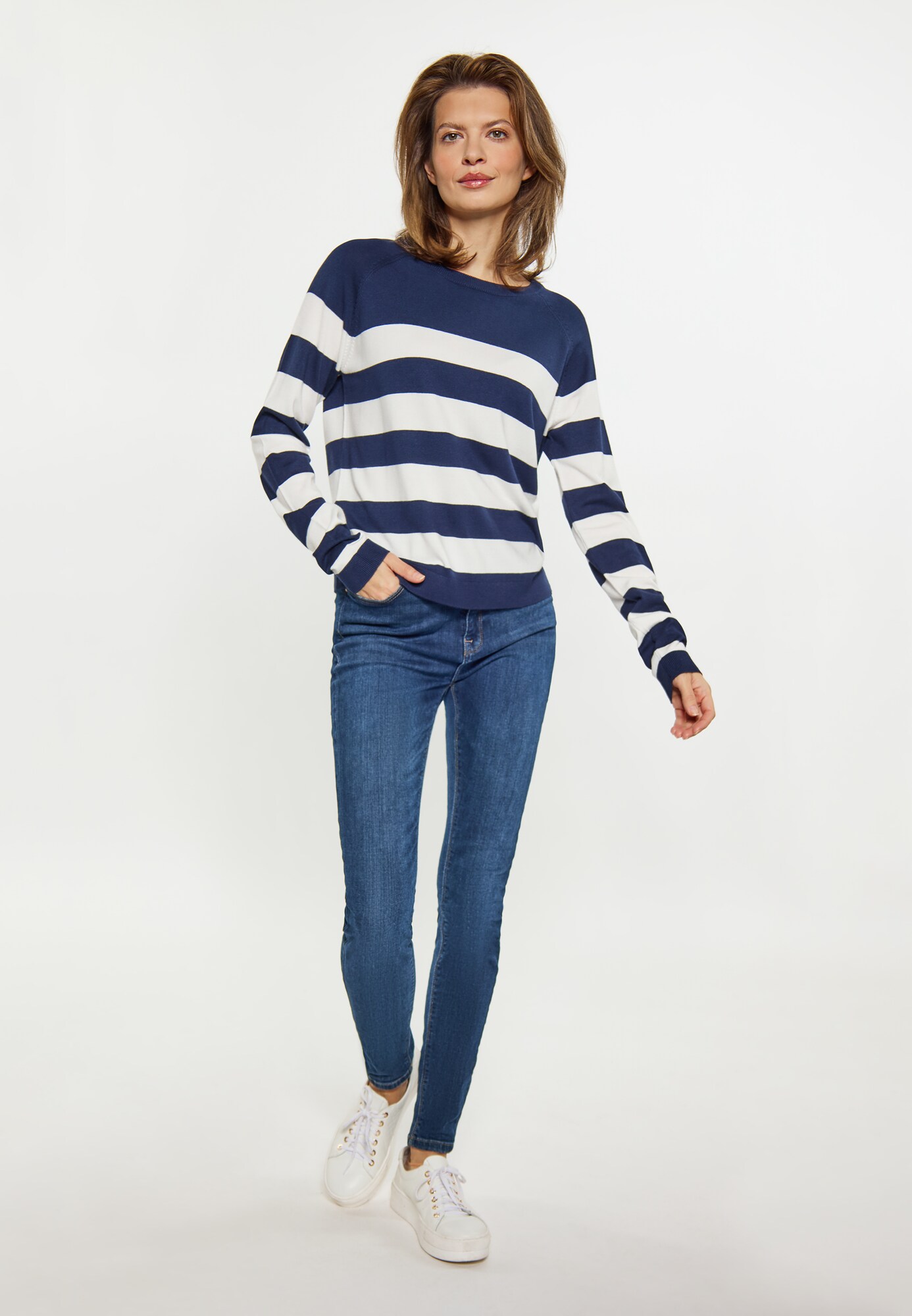 Thumbnail - usha BLUE LABEL Pullover