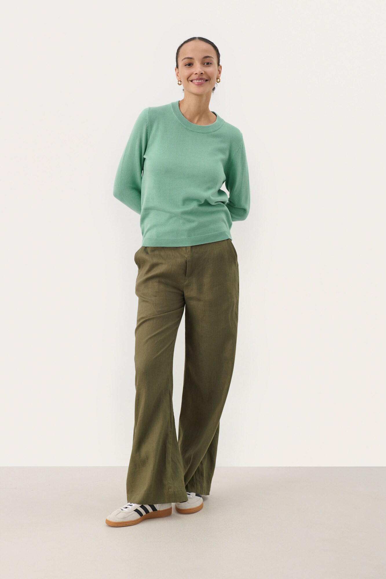 Thumbnail - Part Two Pullover Gertie