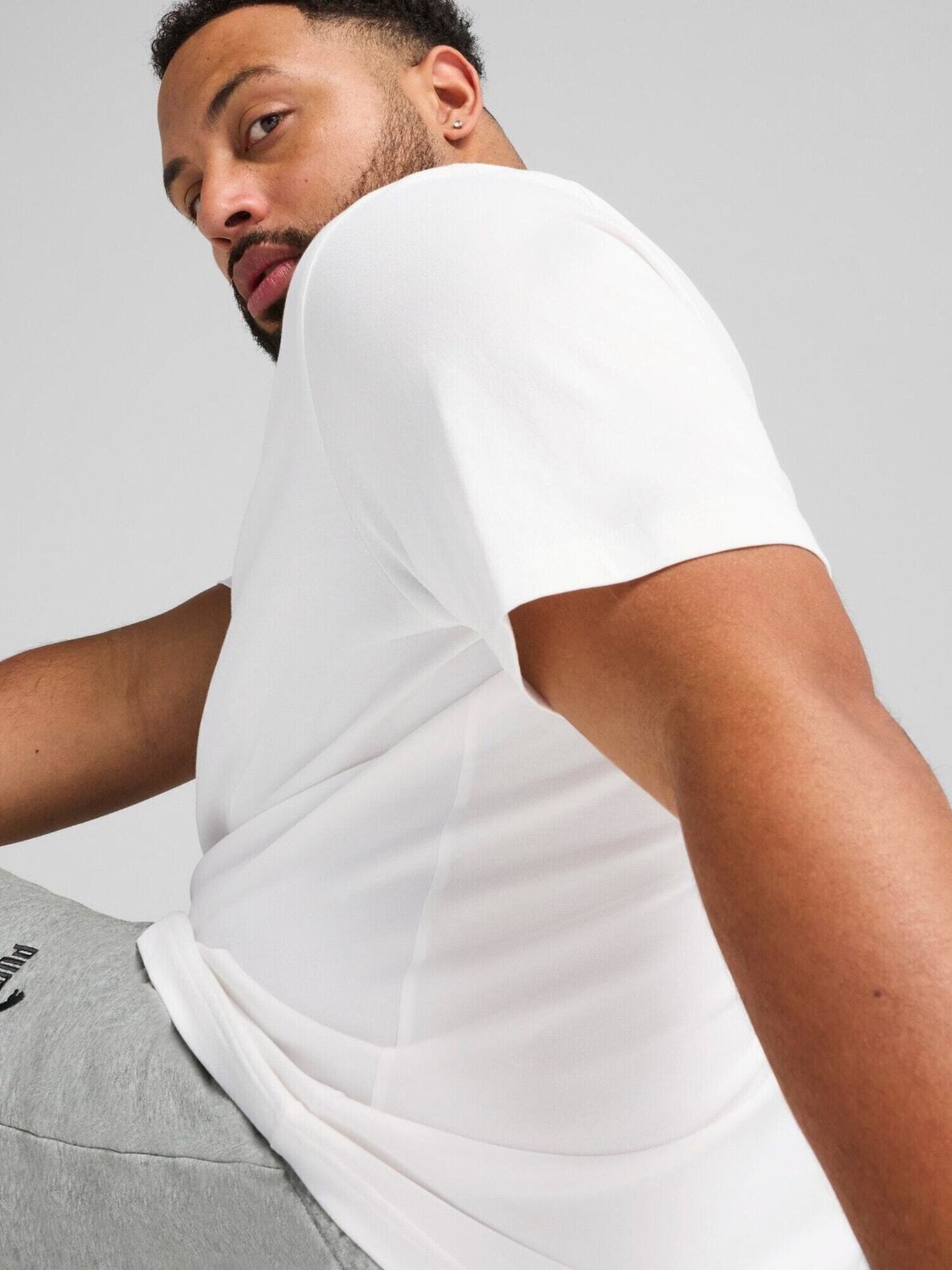 PUMA Camiseta 'Puma Ess Small No. 1 Logo Tee'  blanco – imagen 4