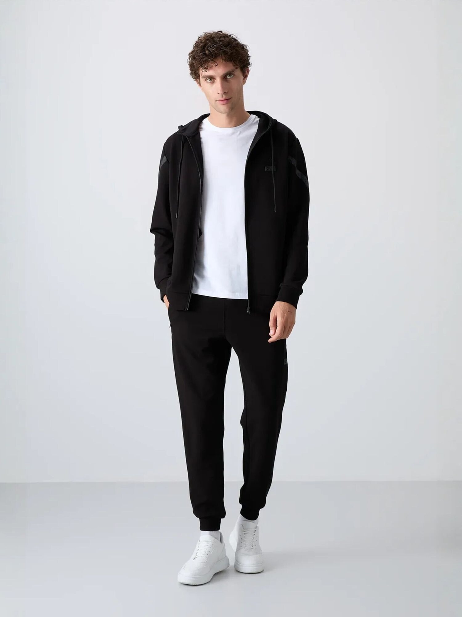 Tommy Life Jogging komplet crna