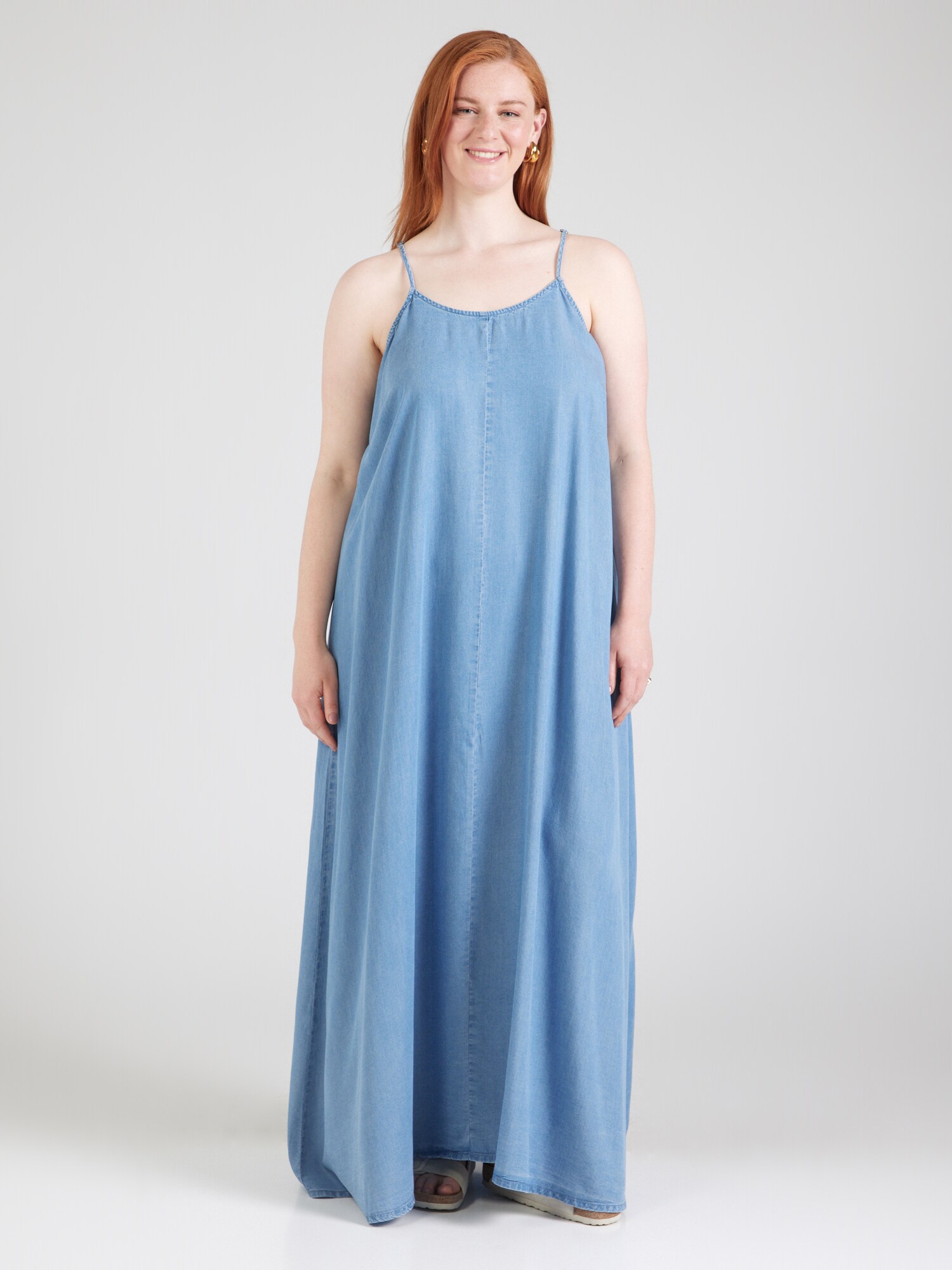 Vero Moda Curve Ruha 'VMCharper'  kék farmer termék 2. képe