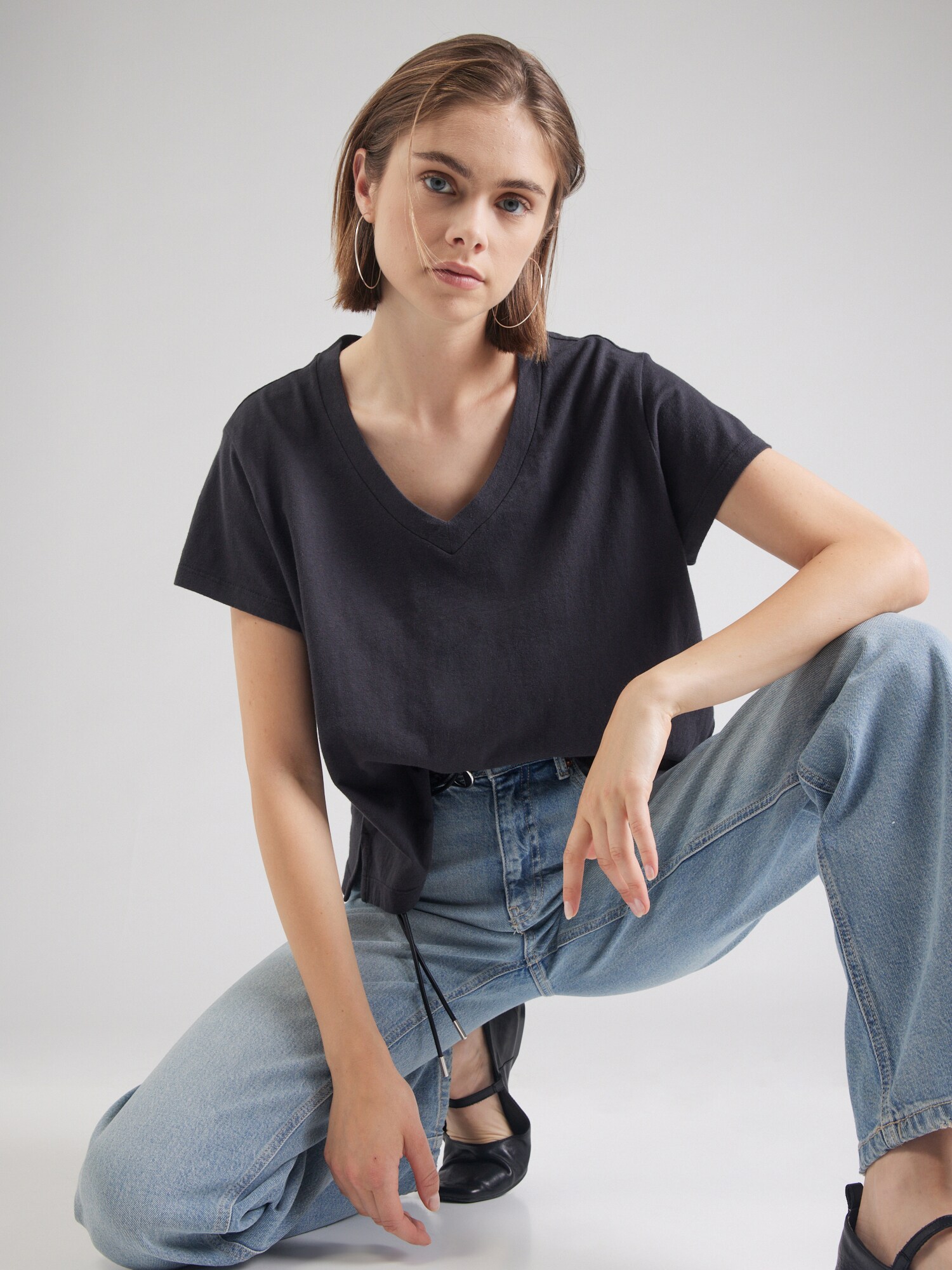 LEVI'S ® Tričko čierna (obrázok 3)