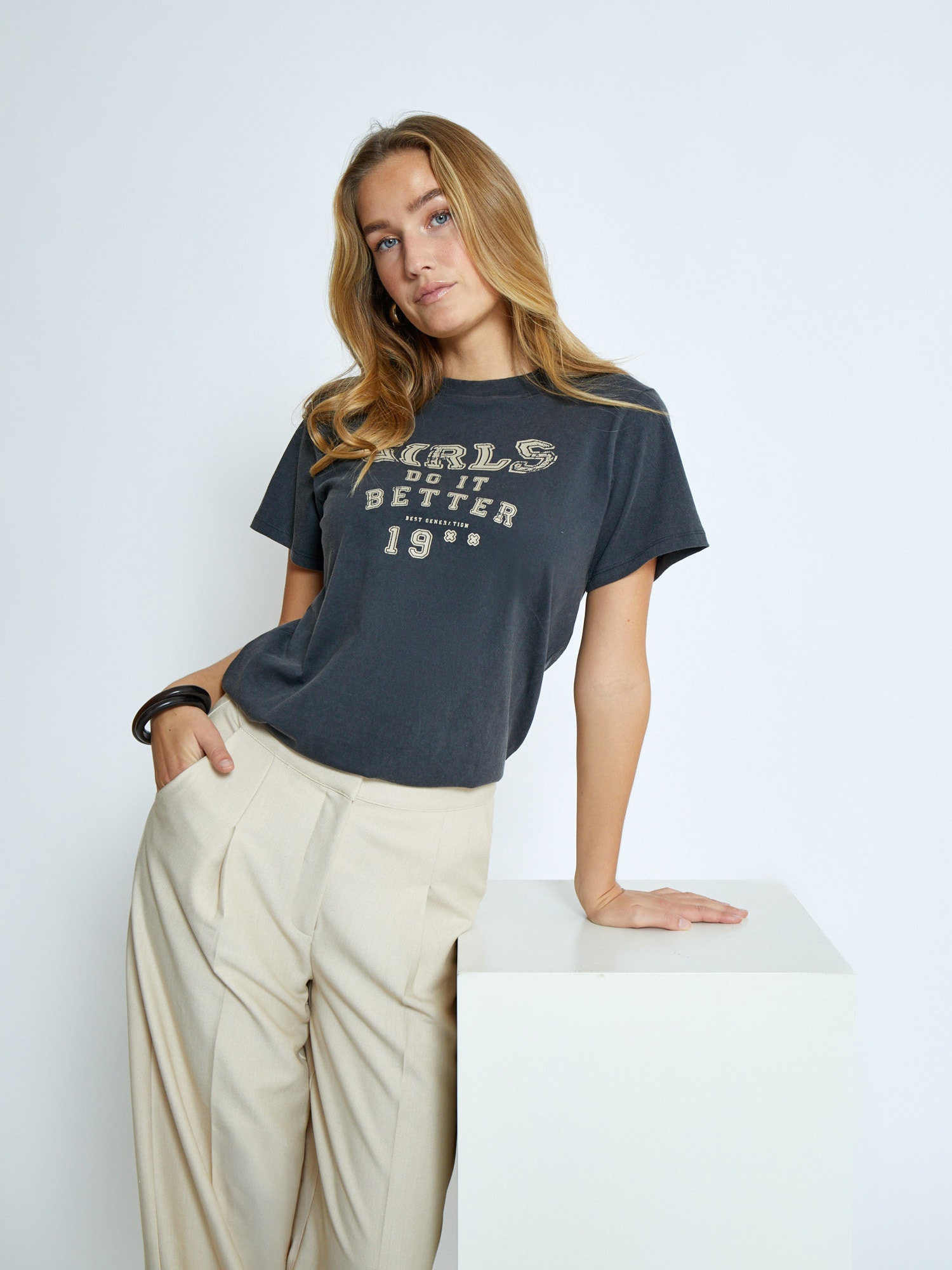 Thumbnail - T-Shirt 'Elise'