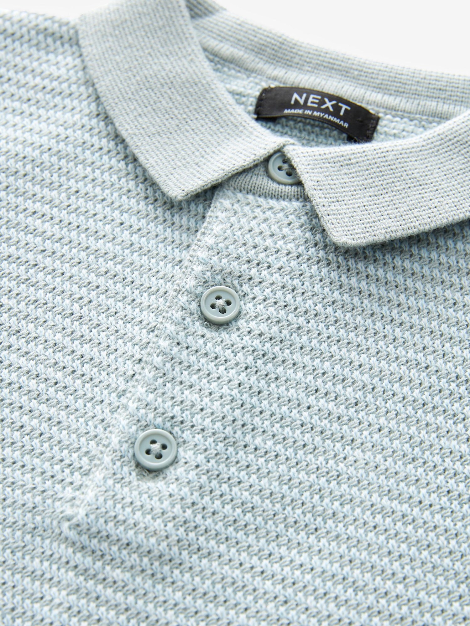 Thumbnail - Shirt
