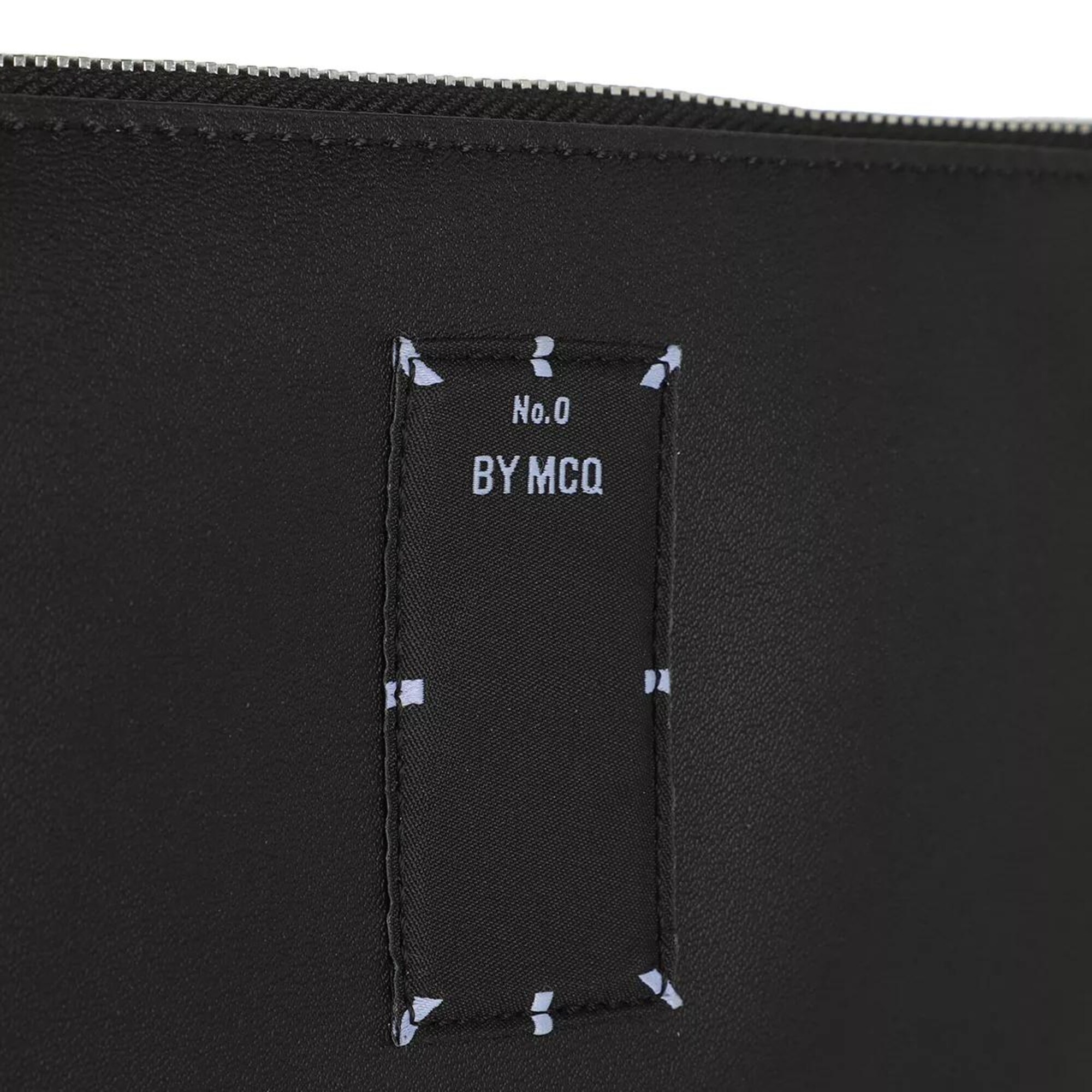 Thumbnail - MCQ Schultertasche