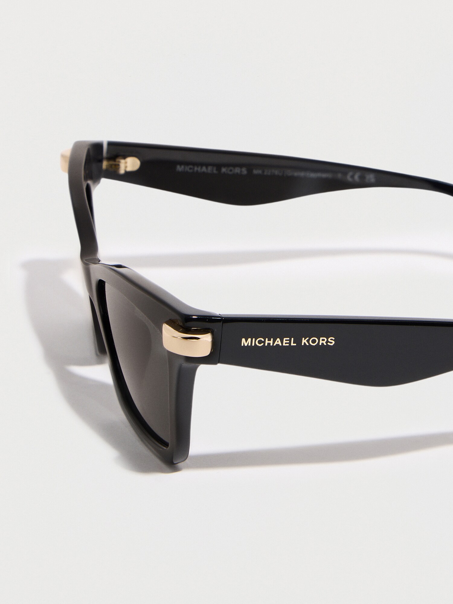 MICHAEL Michael Kors Gafas de sol 'GRAND CAYMAN'  negro – imagen 2