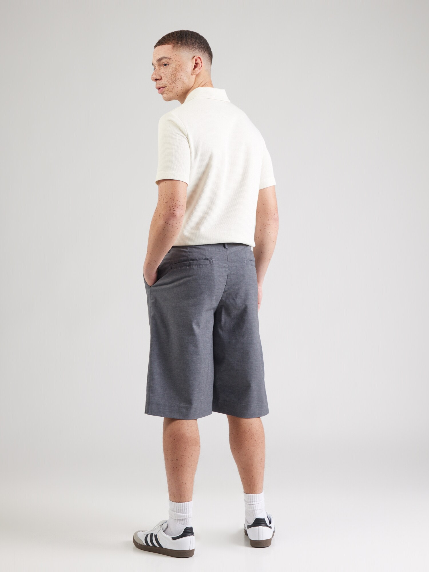 JACK & JONES Plisované nohavice 'JPSTBILL' sivá (obrázok 4)